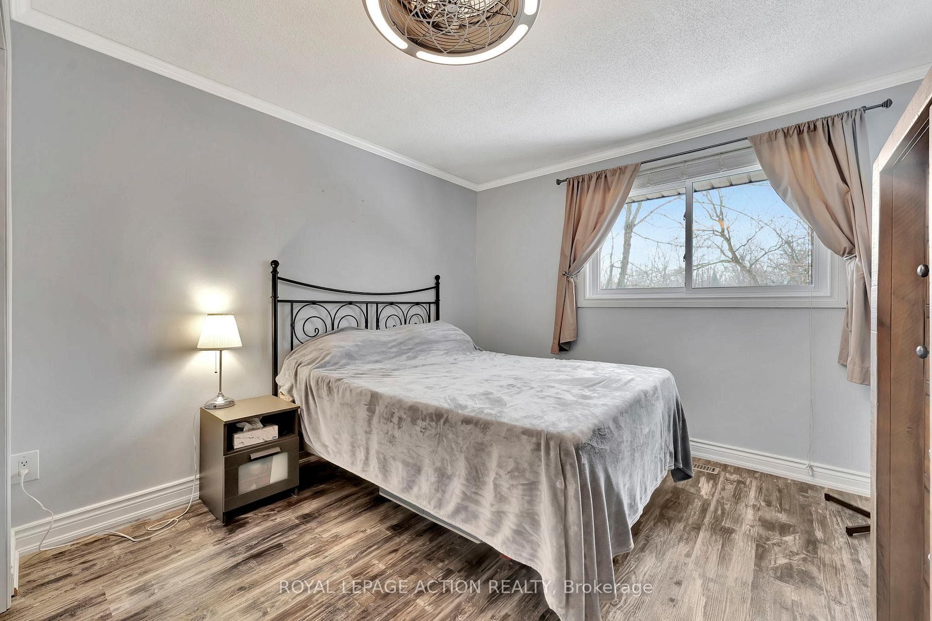 24 Madison Avenue photo 14