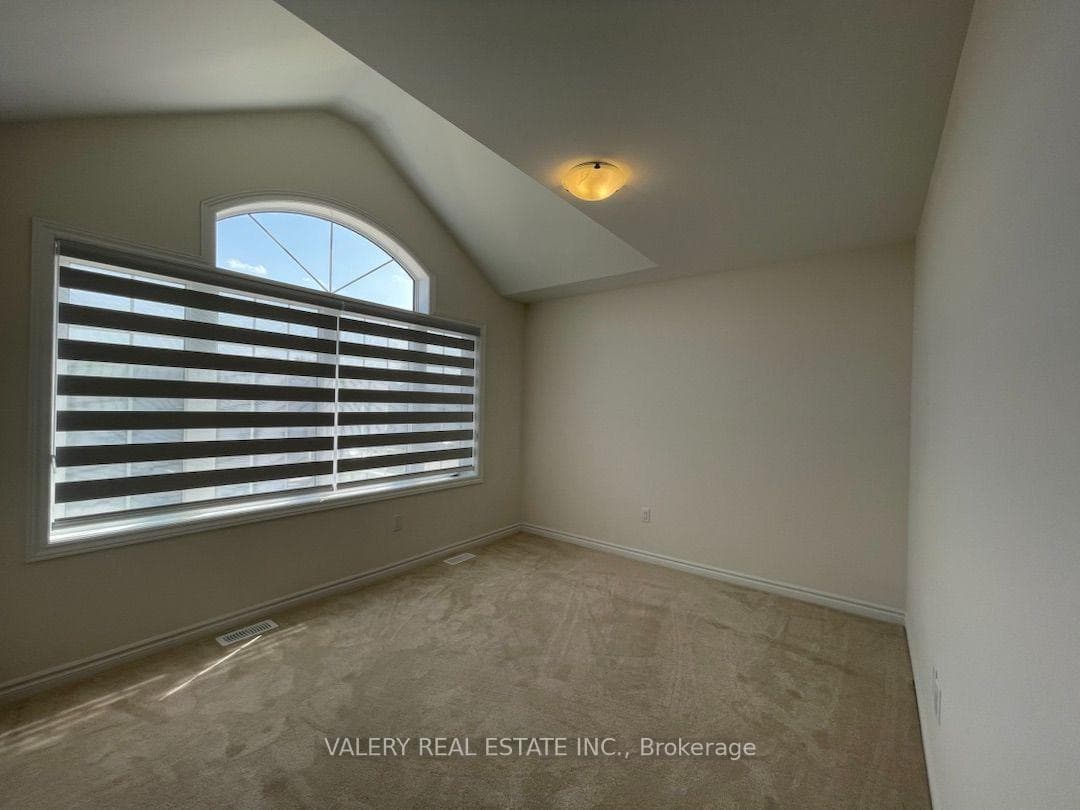 27 Mckernan Ave Avenue photo 10