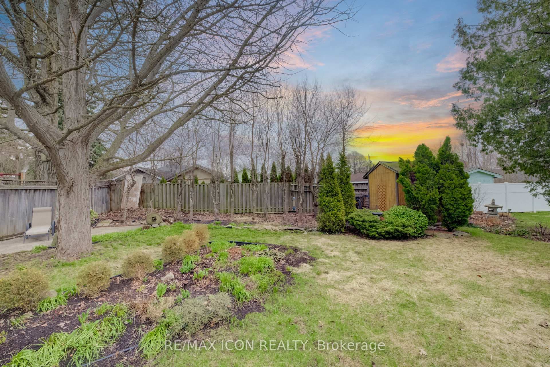 27 Lowrey Avenue photo 42