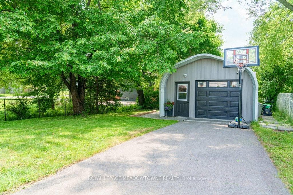 12 Delrex Boulevard photo 30