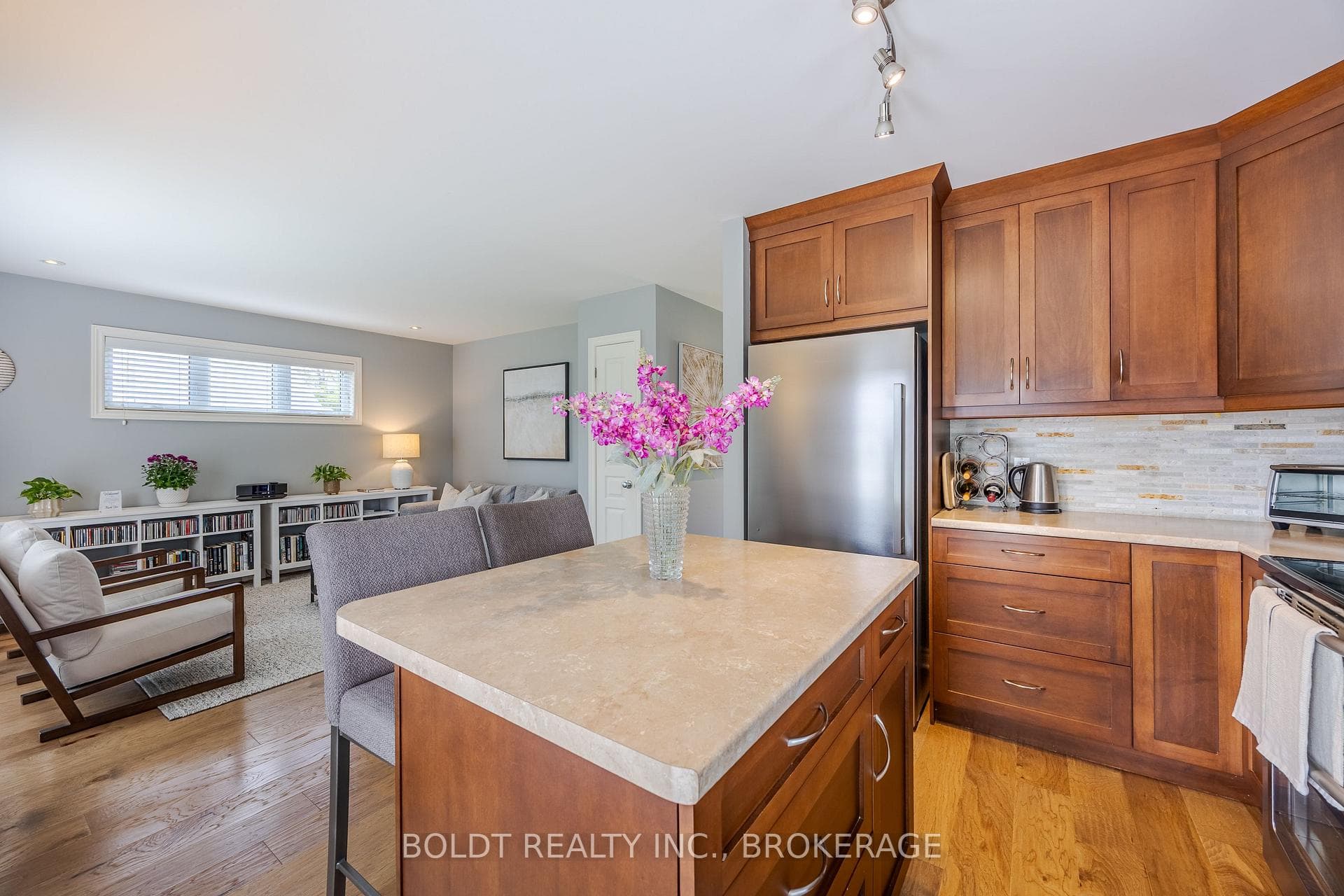 12 Northglen Avenue photo 13
