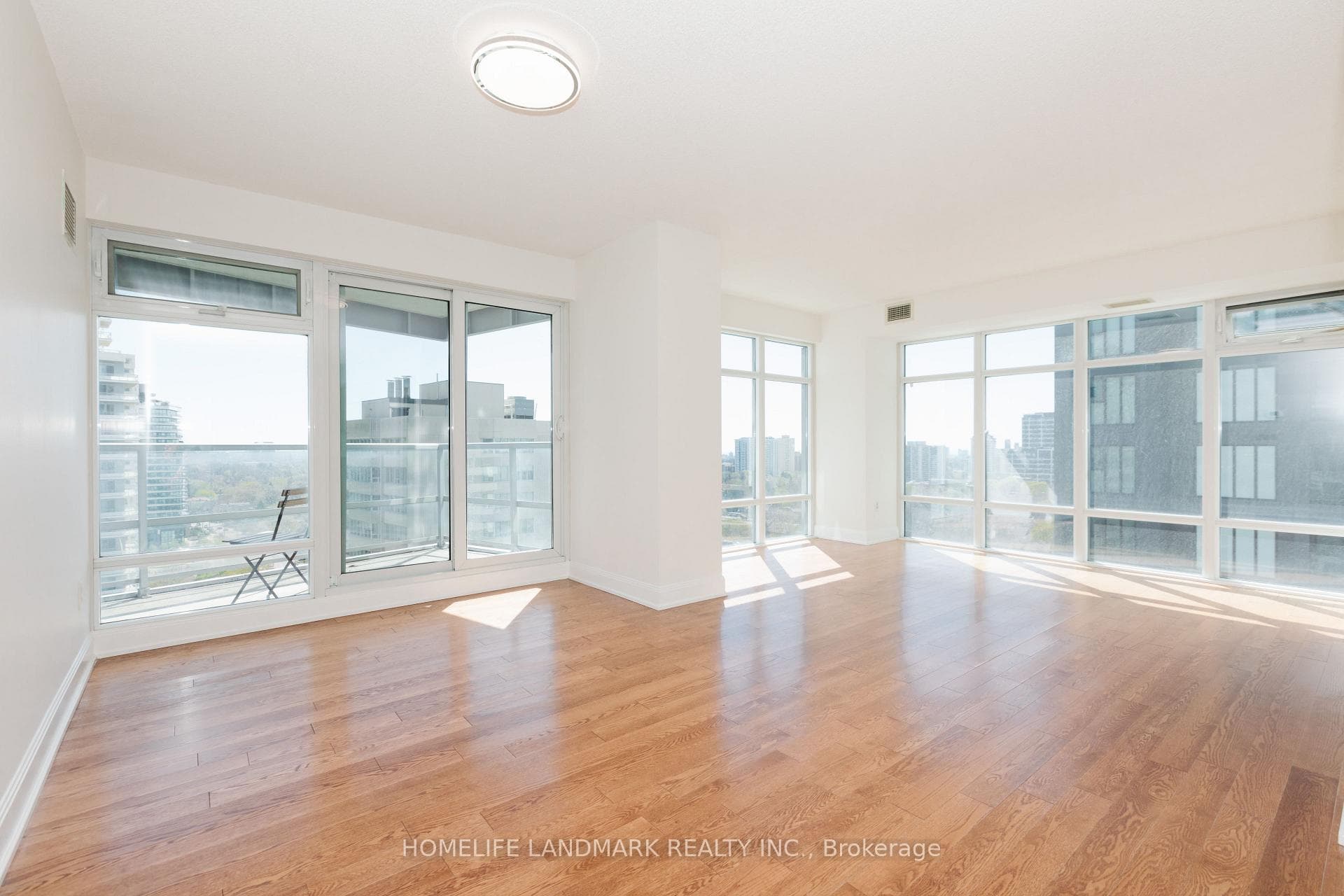 2181 Yonge Street Unit 1802 photo 7
