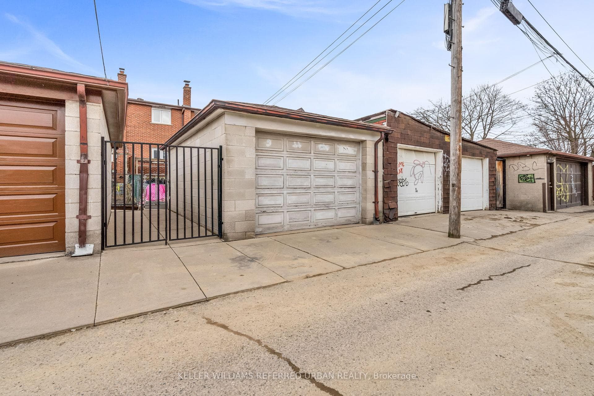 826 Ossington Avenue photo 45