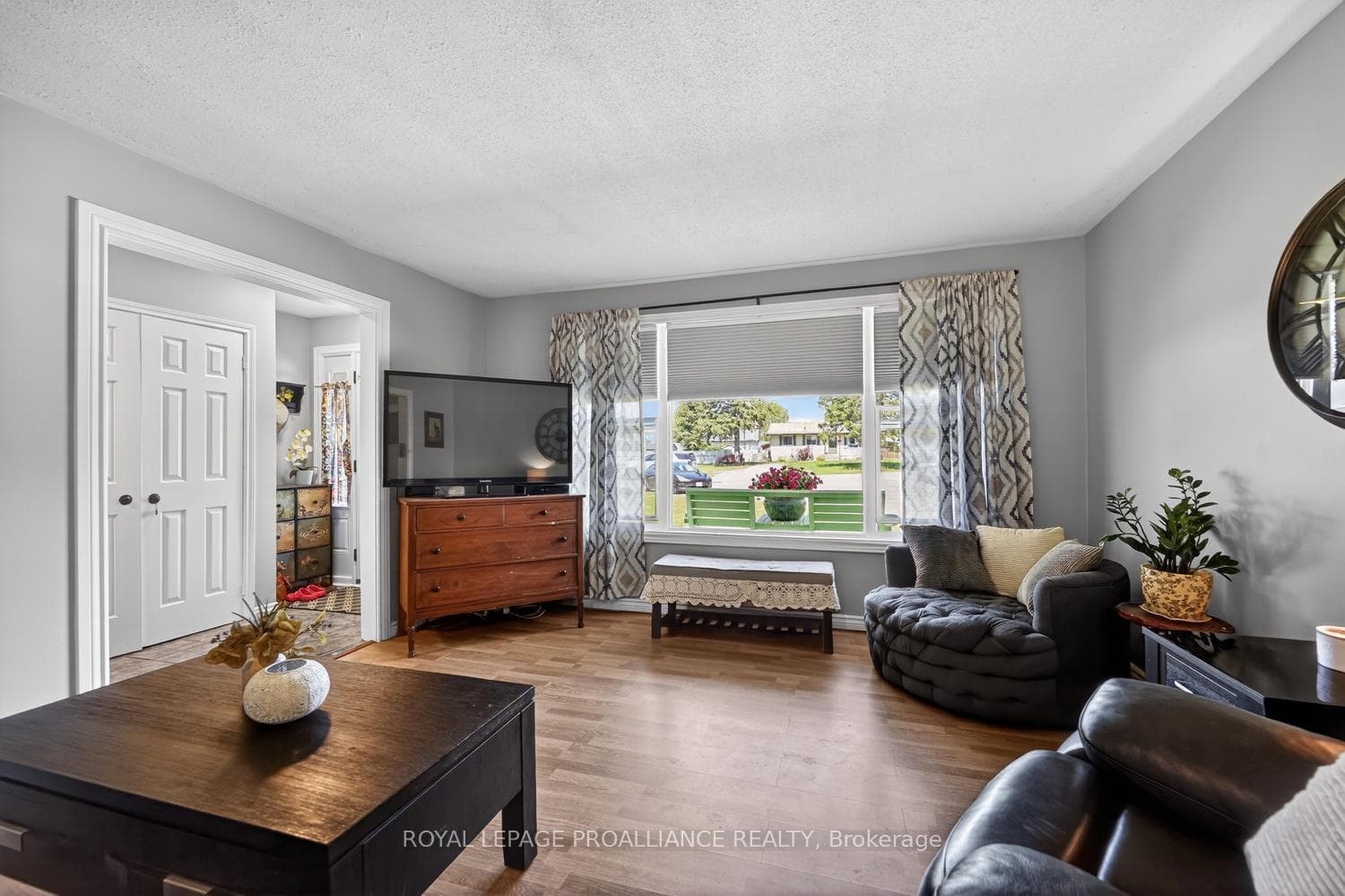 913 George Street photo 7