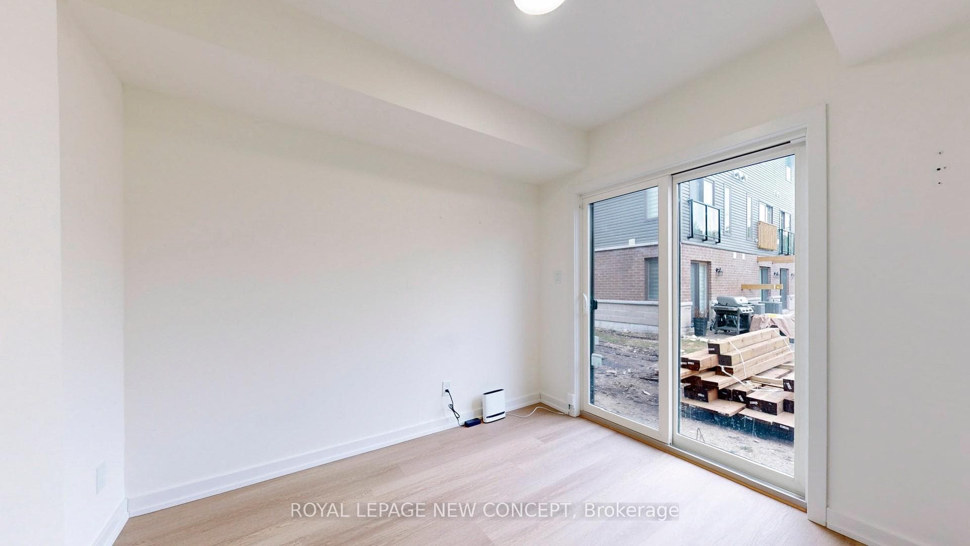 8 Winters Crescent photo 33