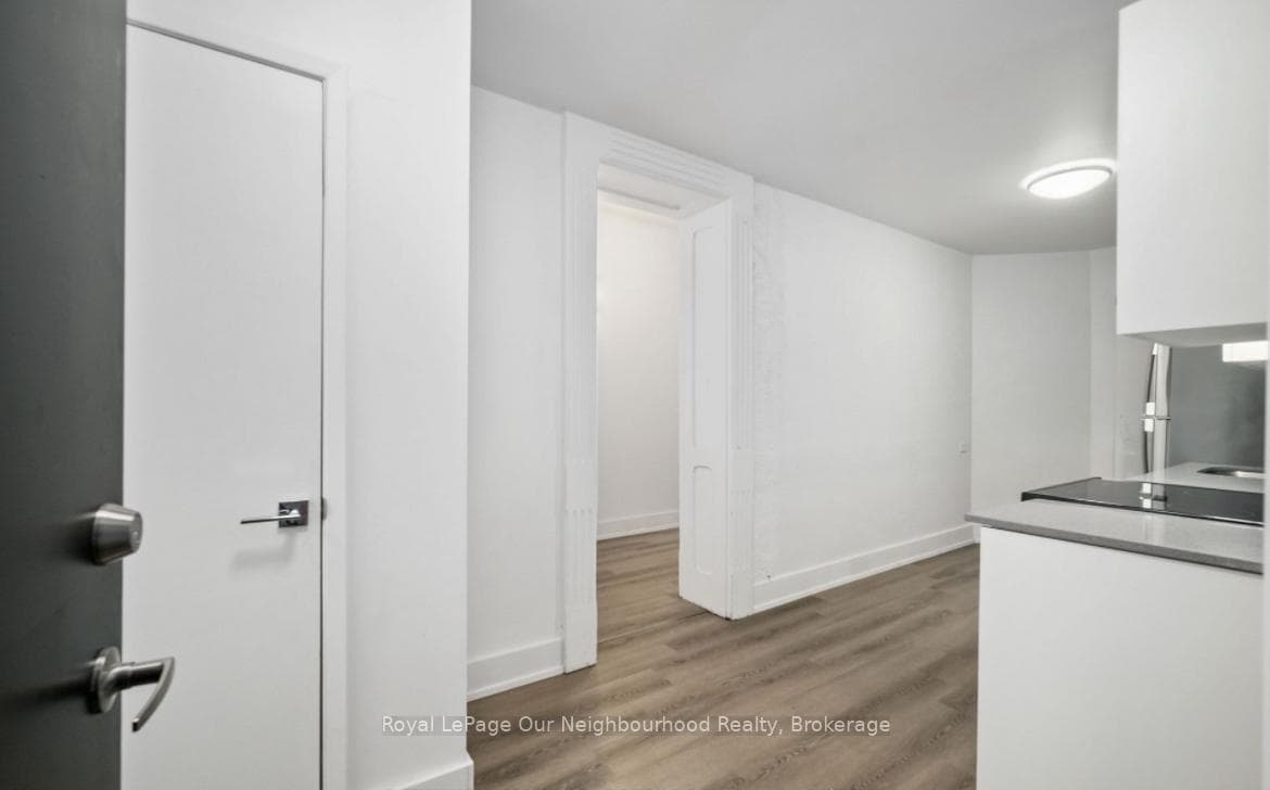202 Green Street Unit 6 photo 4