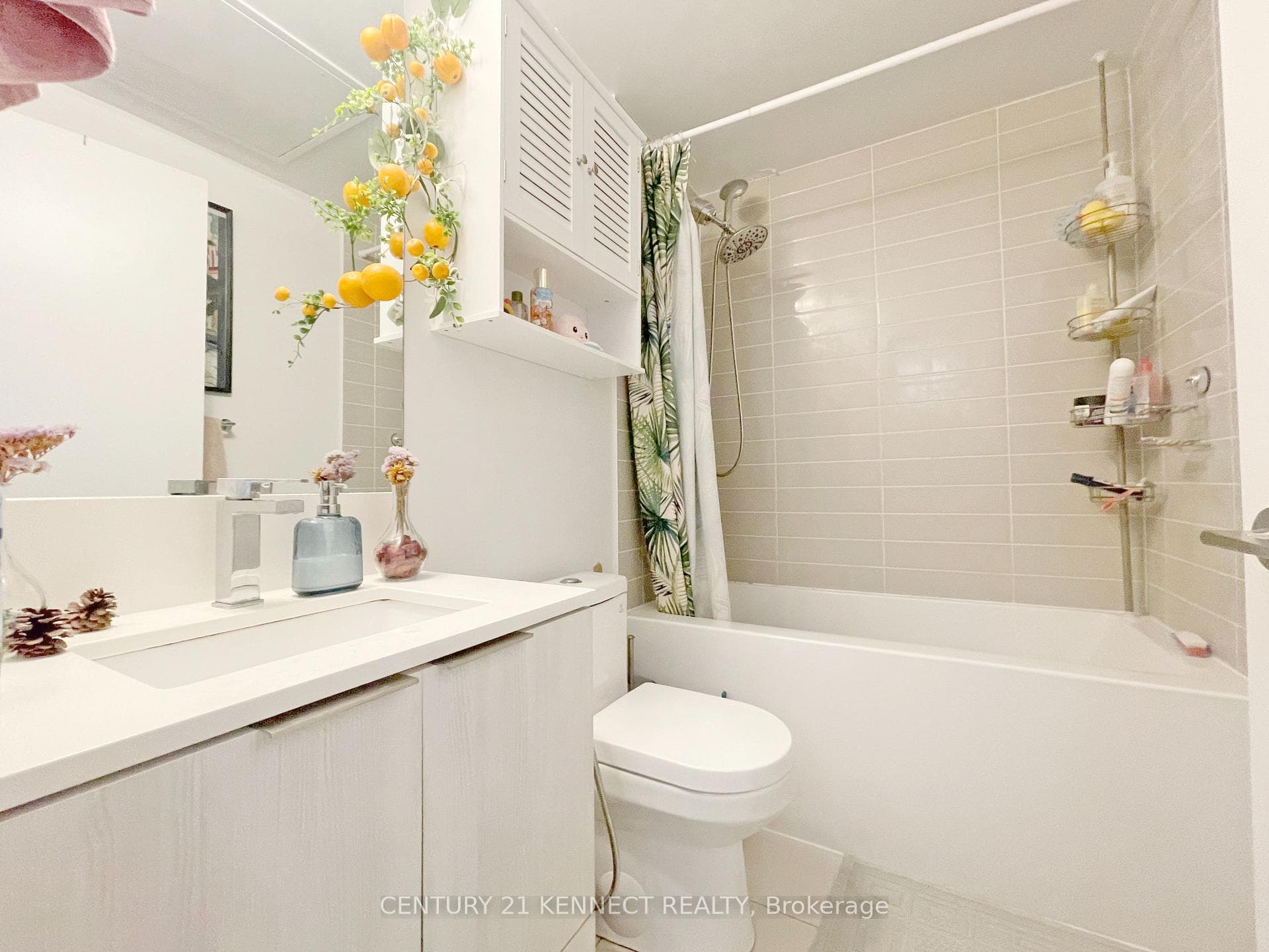 181 Dundas Street Unit 1108 photo 9