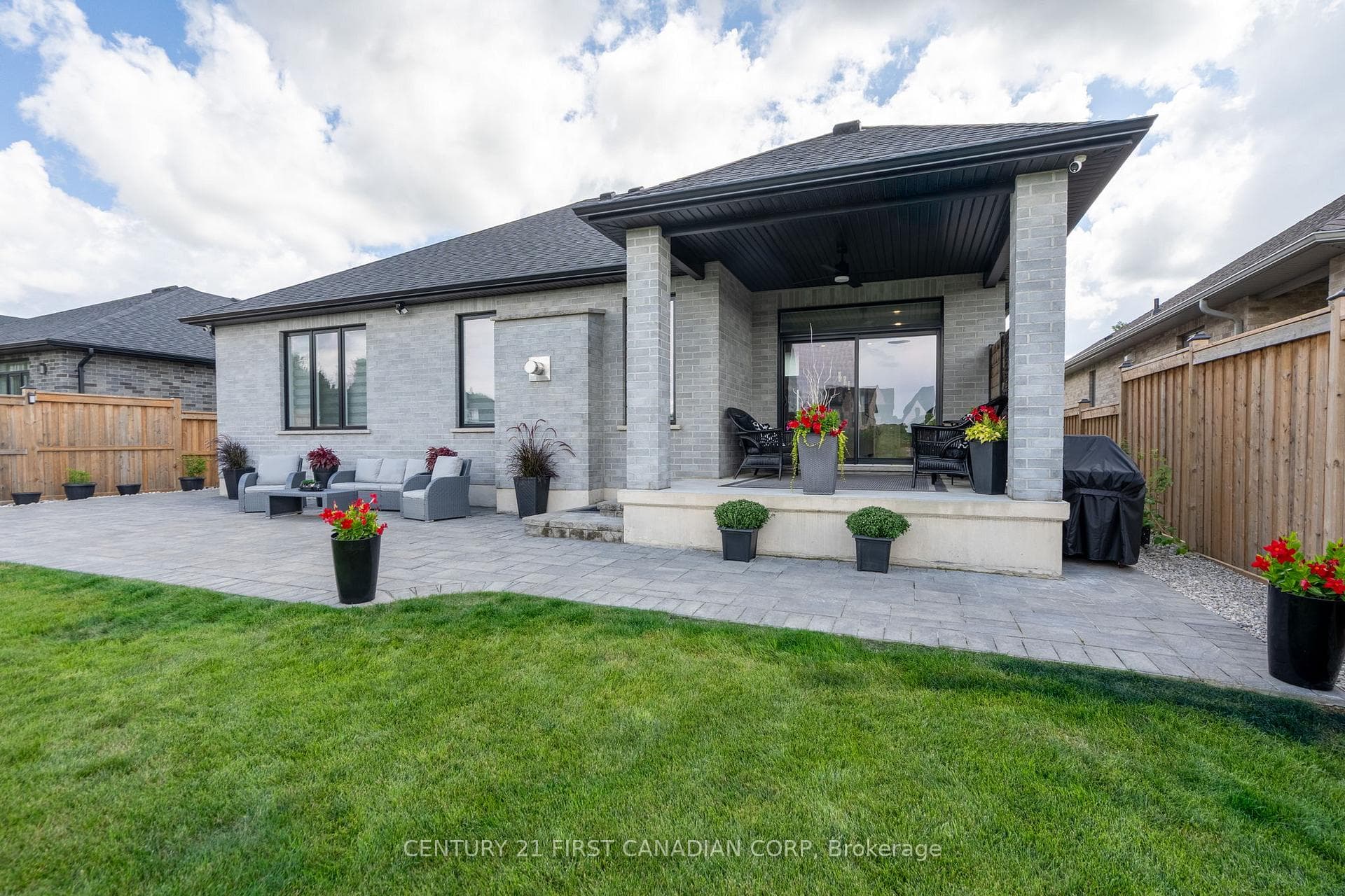 16 Foxborough Place photo 41