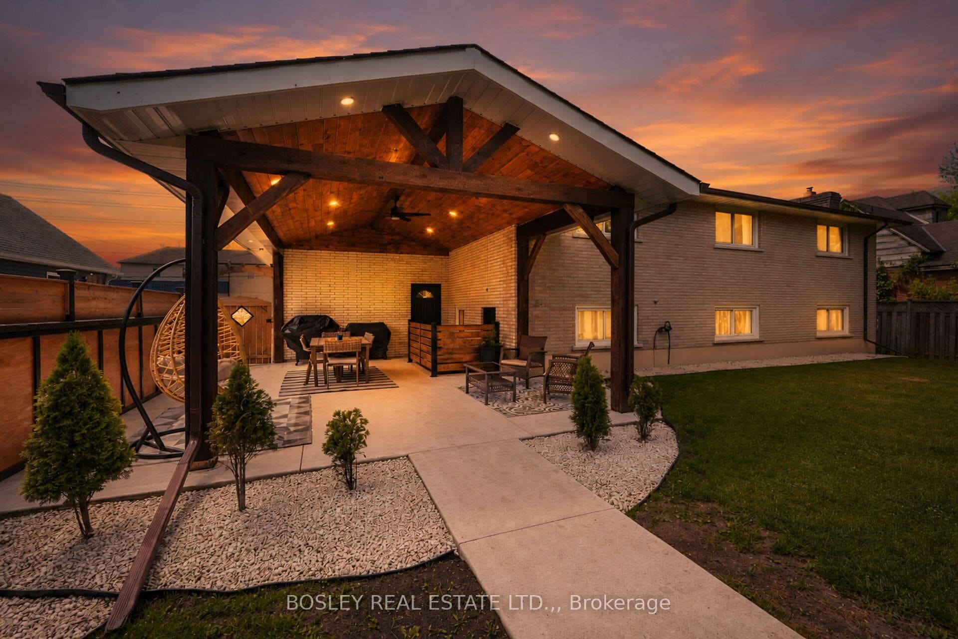 Large Covered outdoor area..
