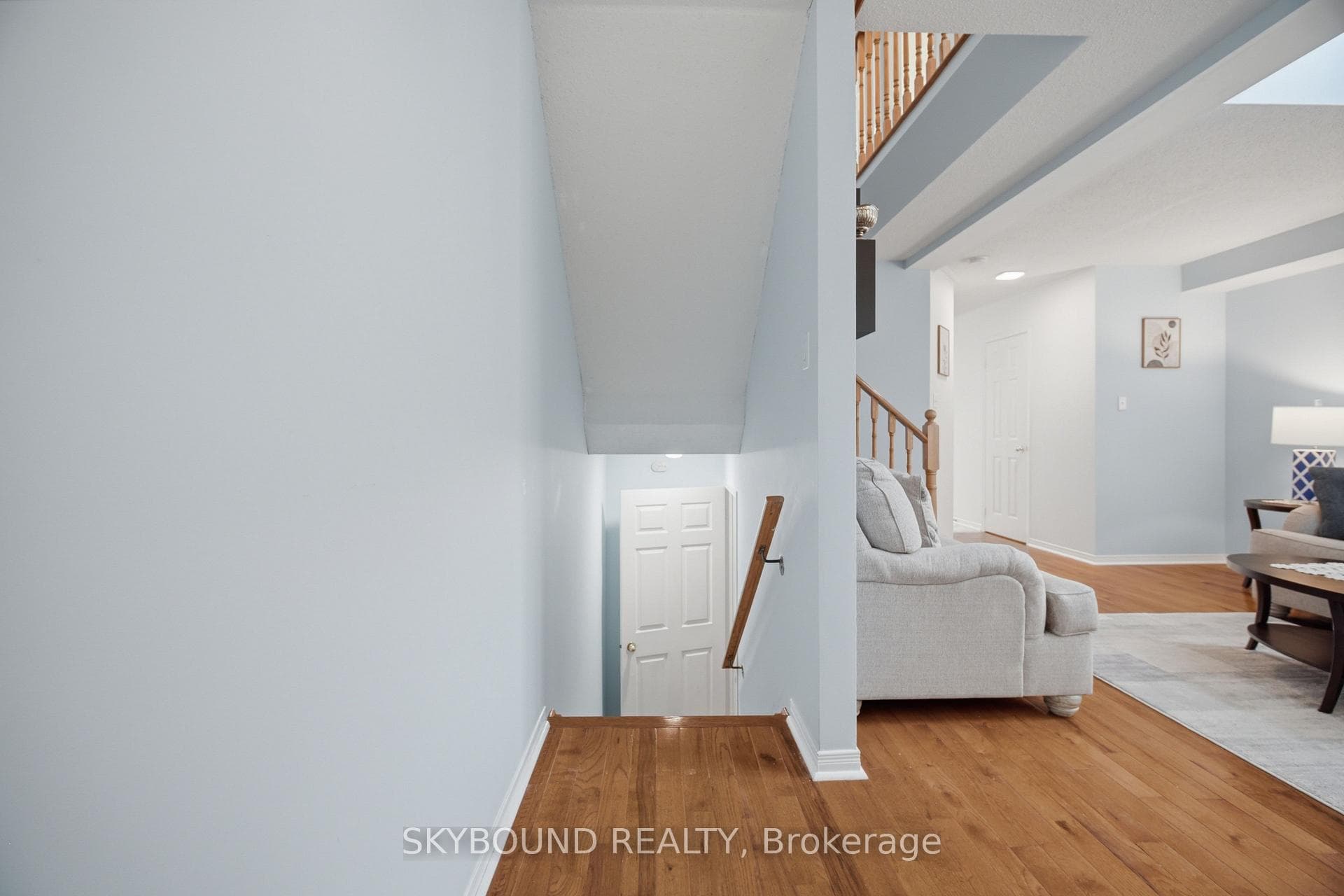 3906 Zenith Court photo 29