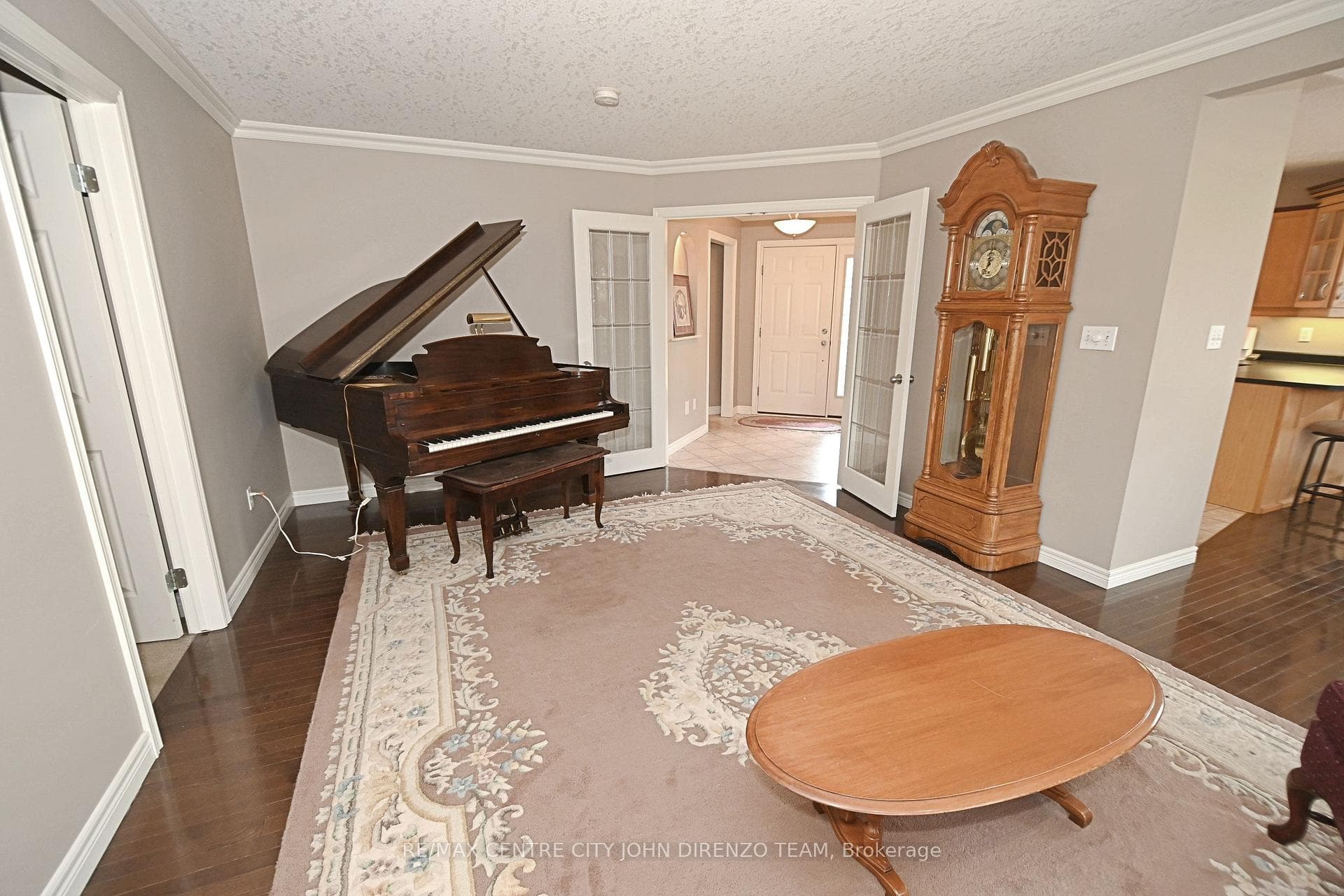 19 Augusta Crescent Unit 1 photo 4