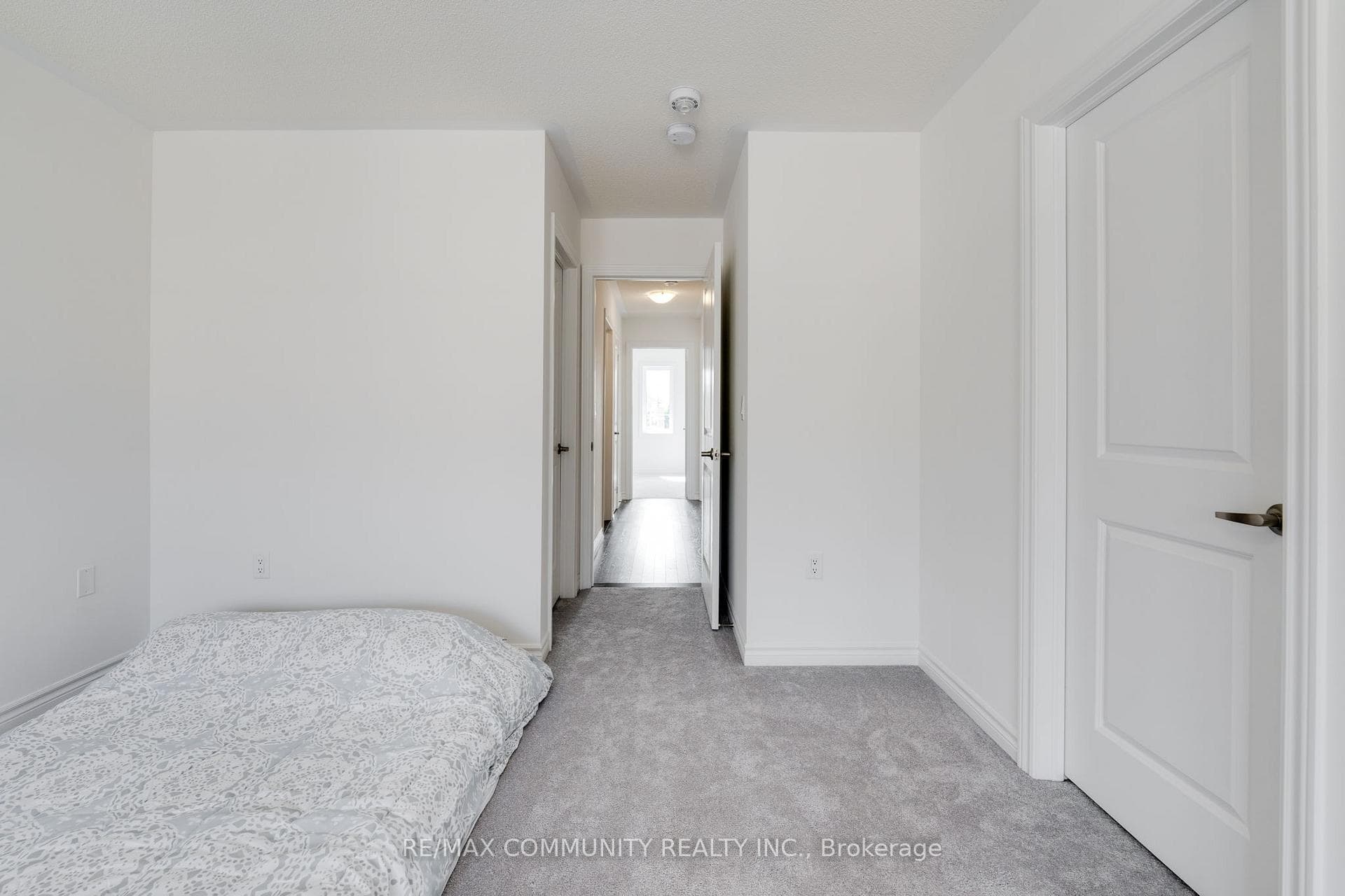 110 Morgan Avenue photo 24