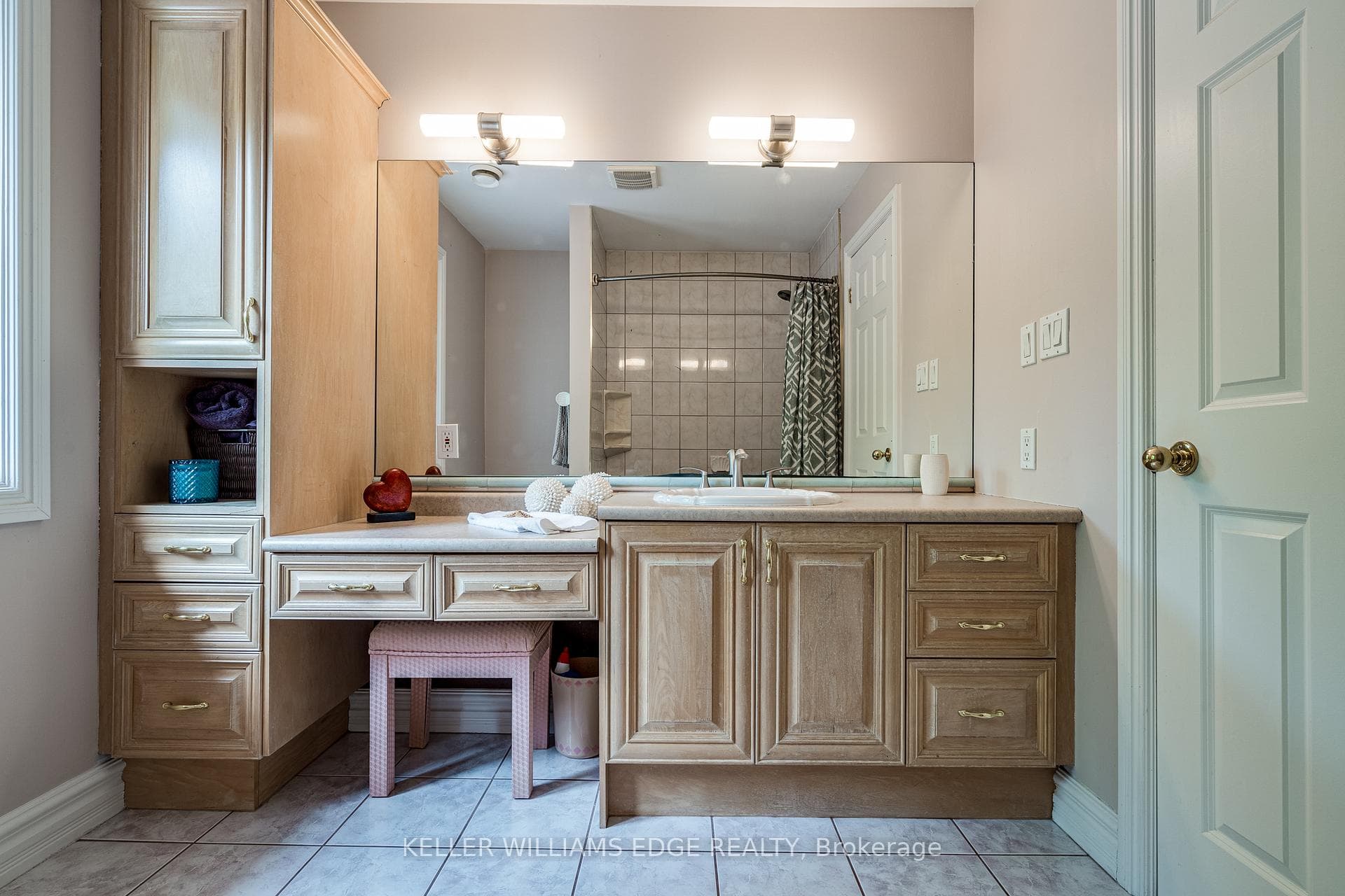 57 Kennedy Road photo 31