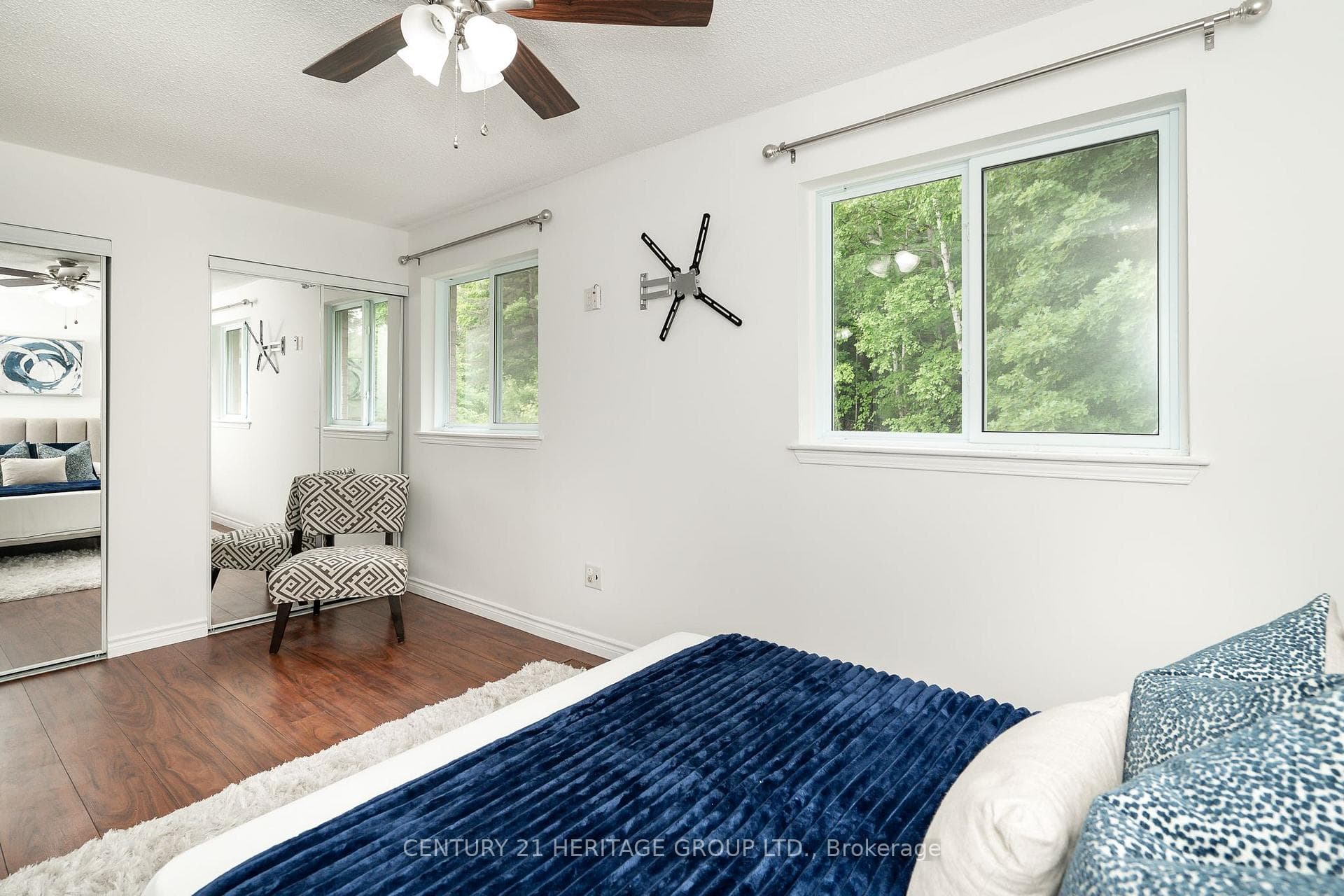600 Gibney Crescent photo 23