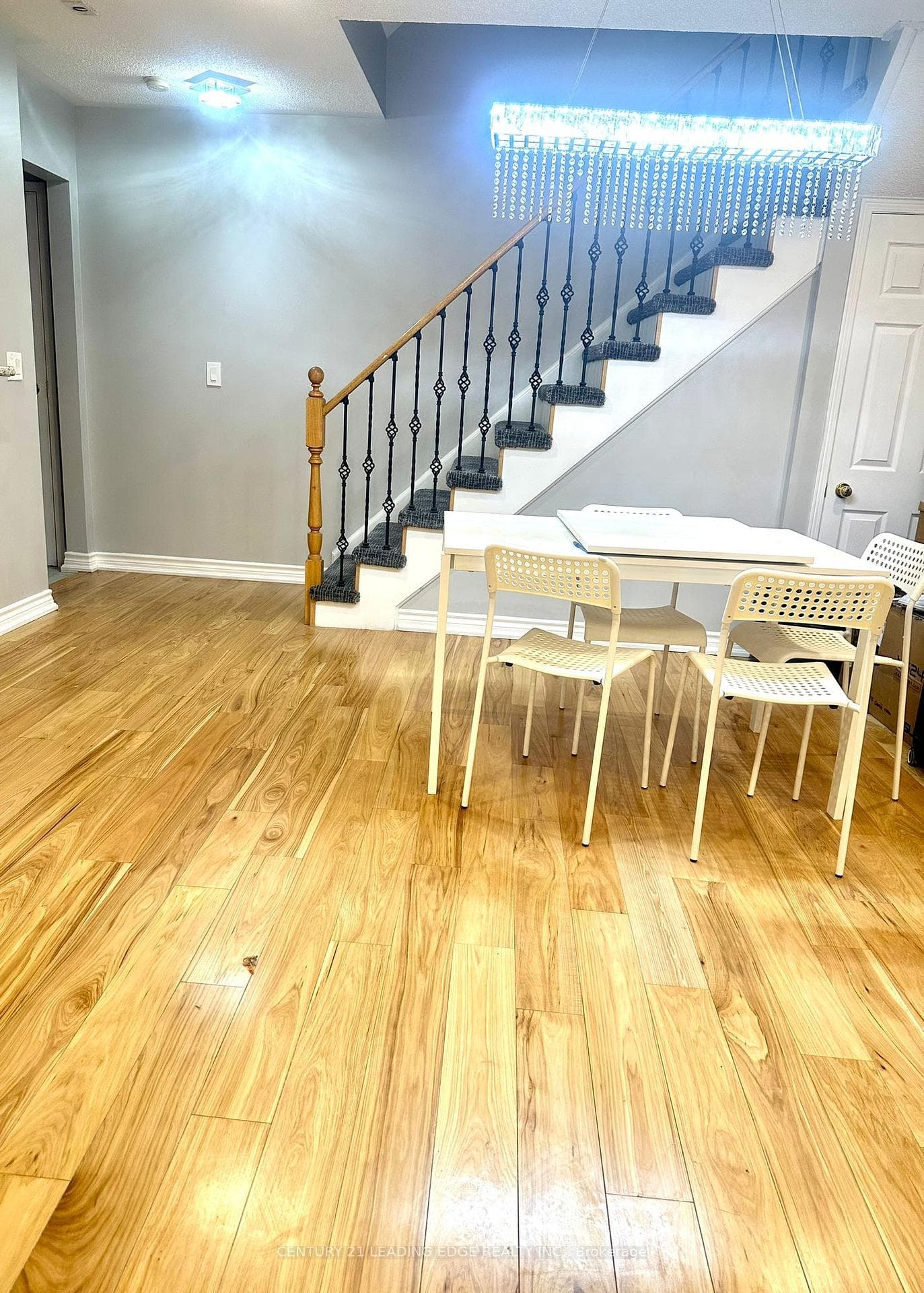 25 Mondeo Drive photo 22