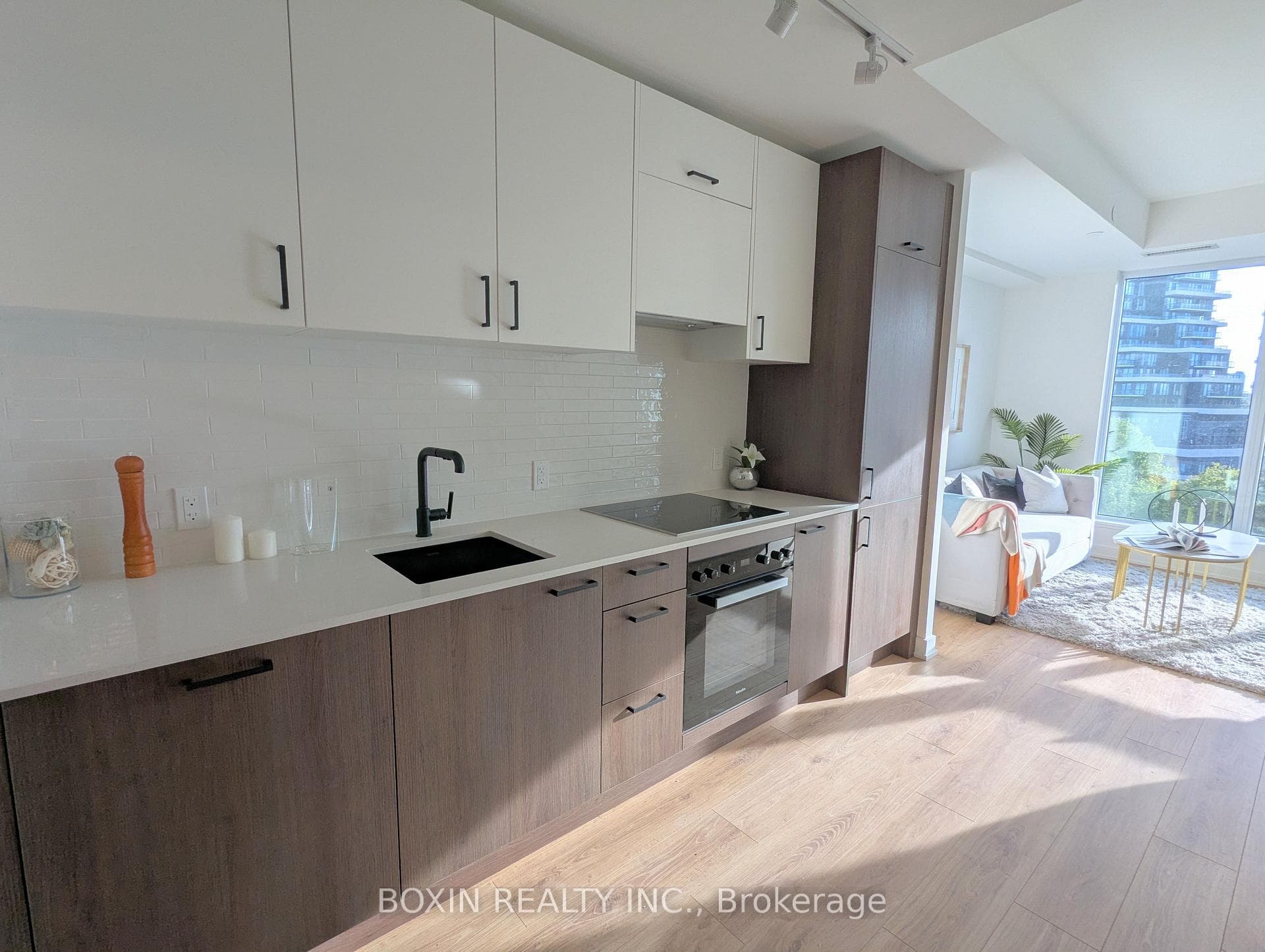 1 Quarrington Lane Unit 617 photo 2