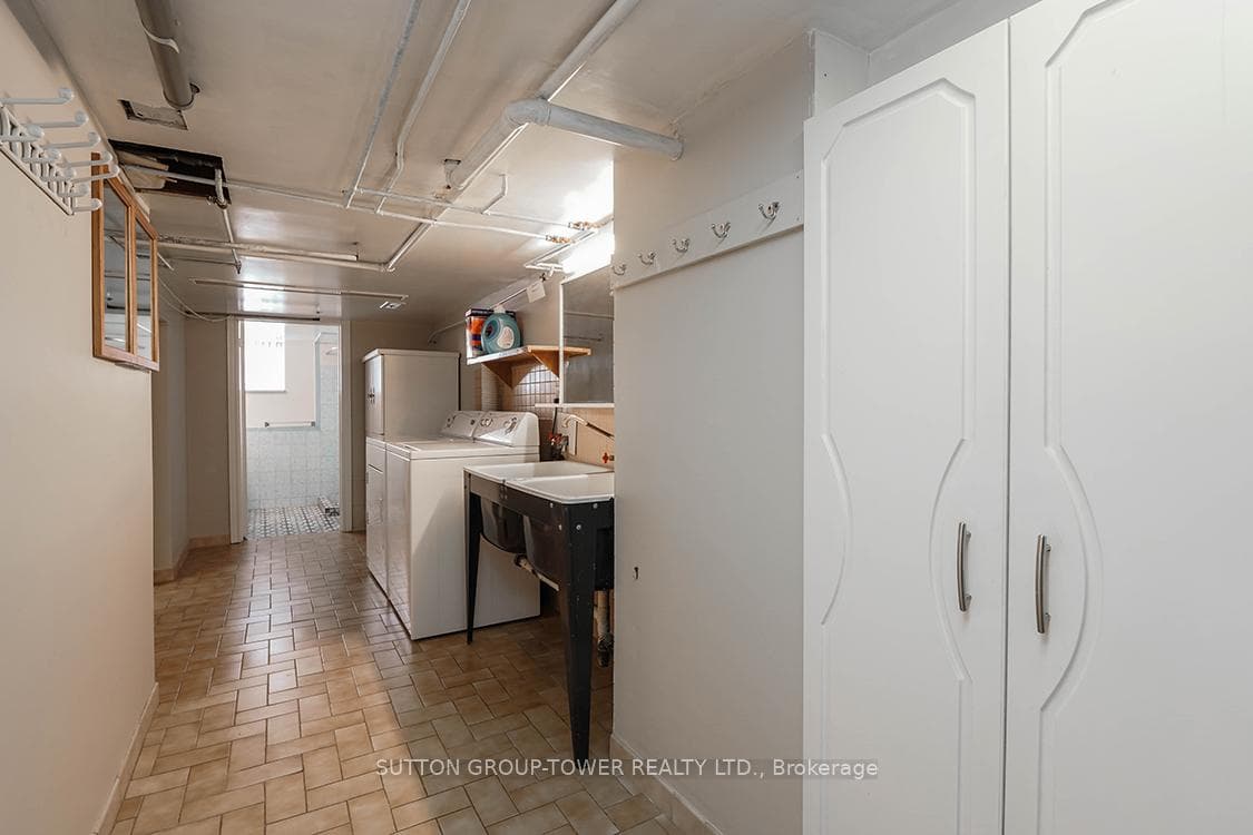 372 Glen Park Avenue photo 29