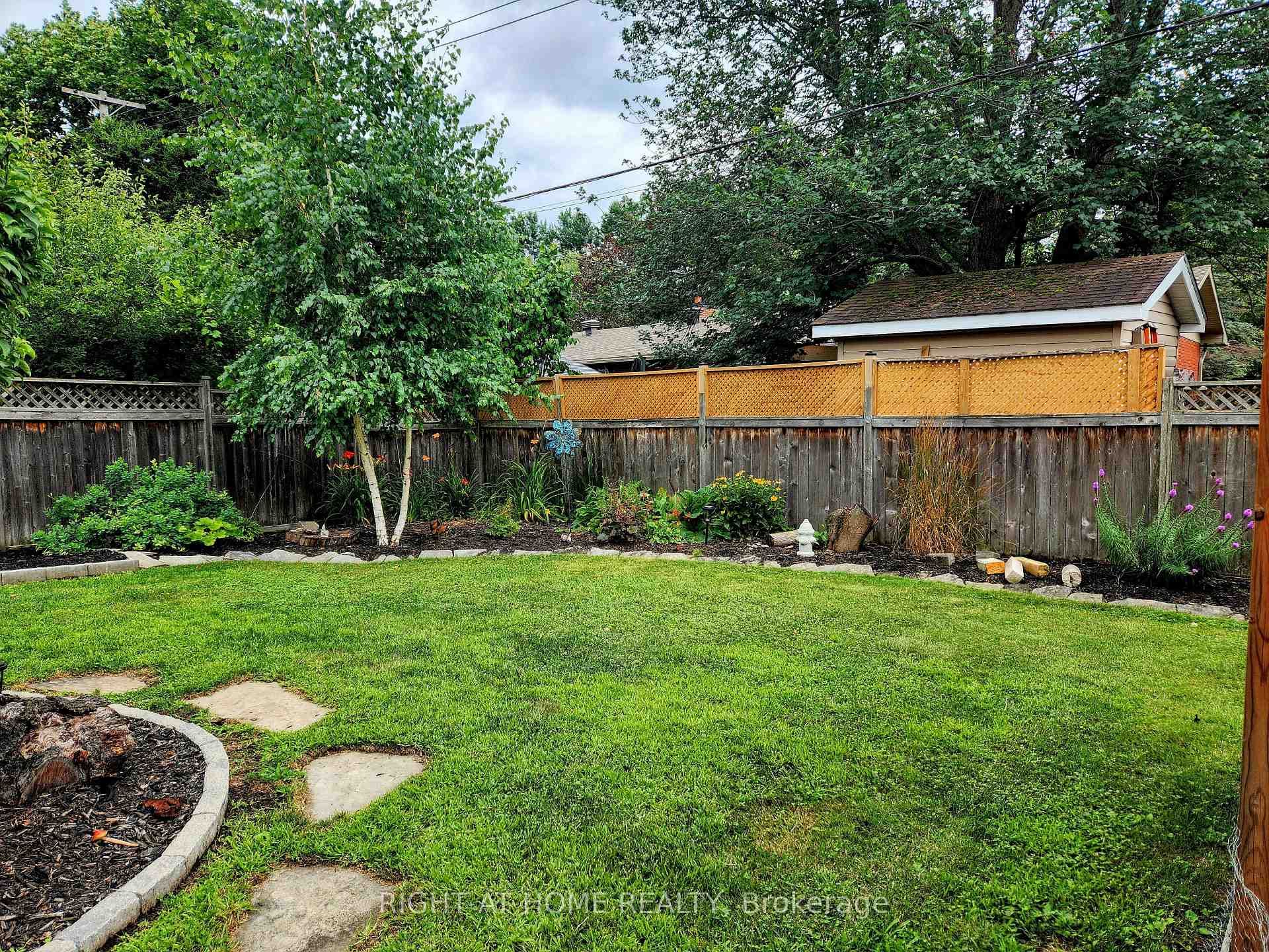 27 Thorncliff Place photo 43