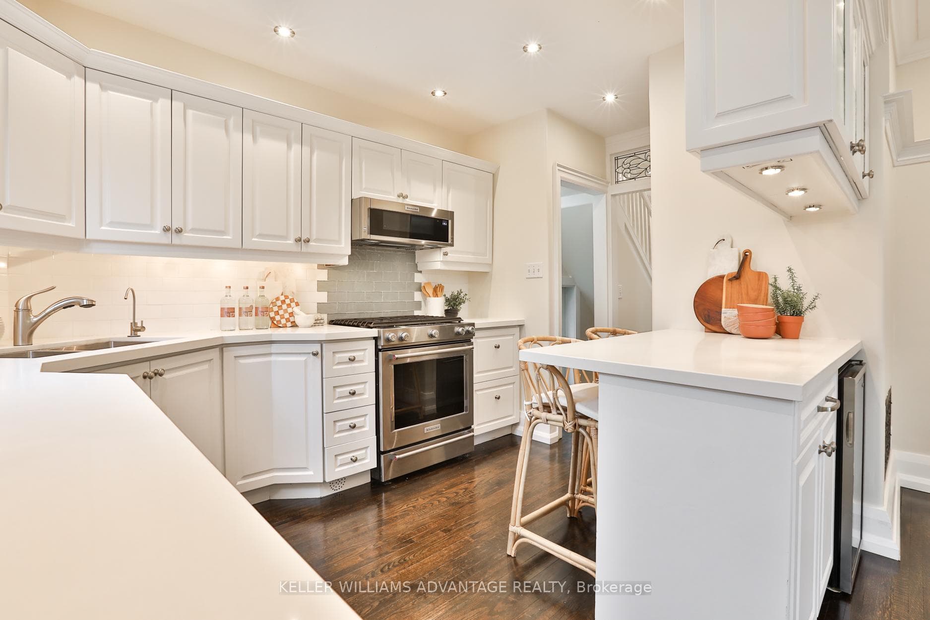 25 Whitewood Road photo 14