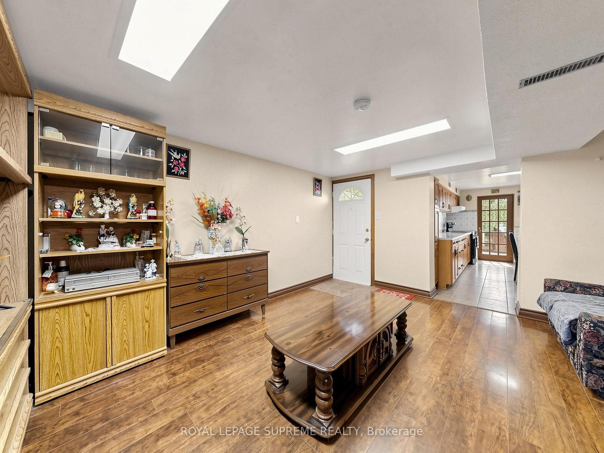 196 Palmerston Avenue photo 33