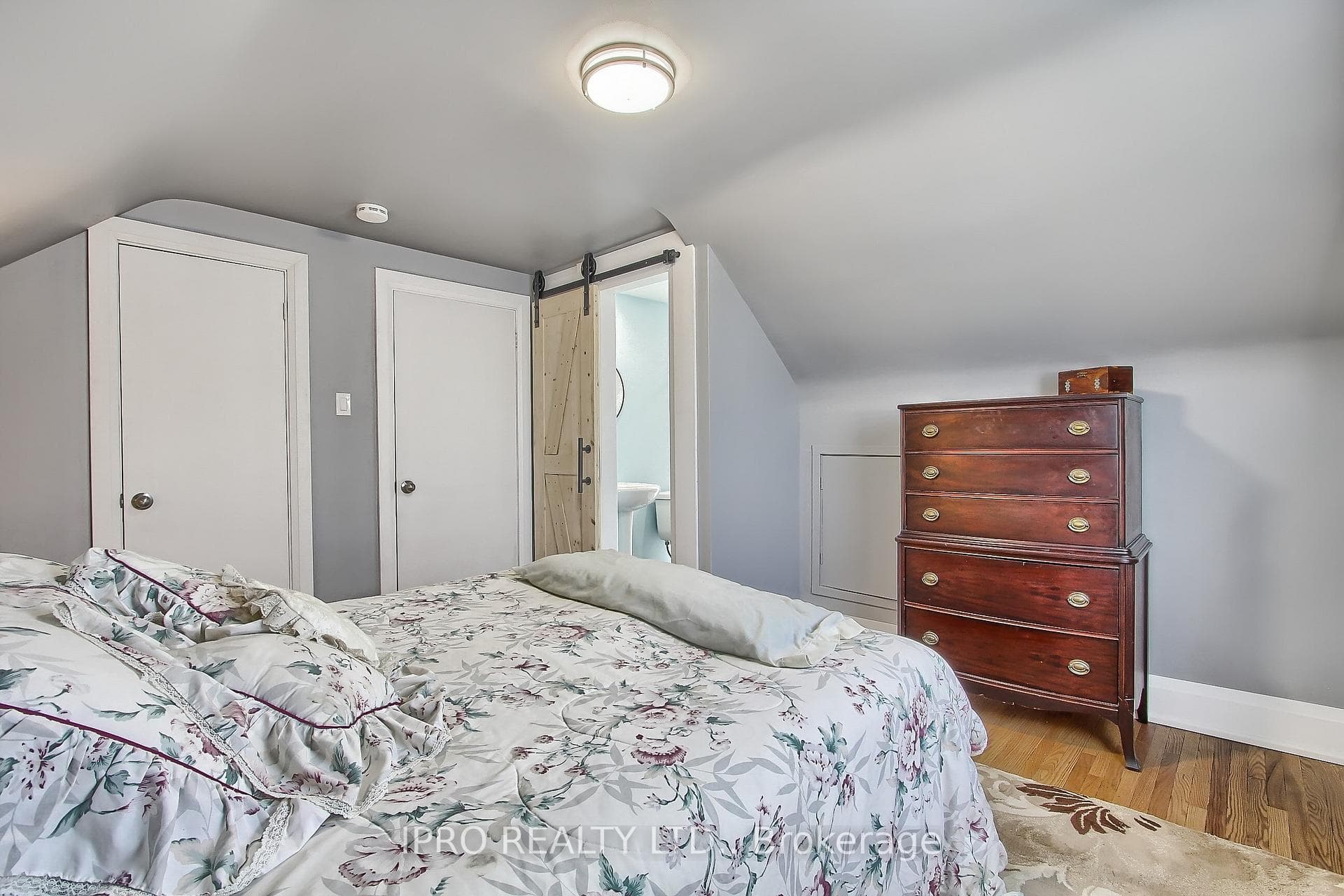 165 Ellesmere Road photo 30
