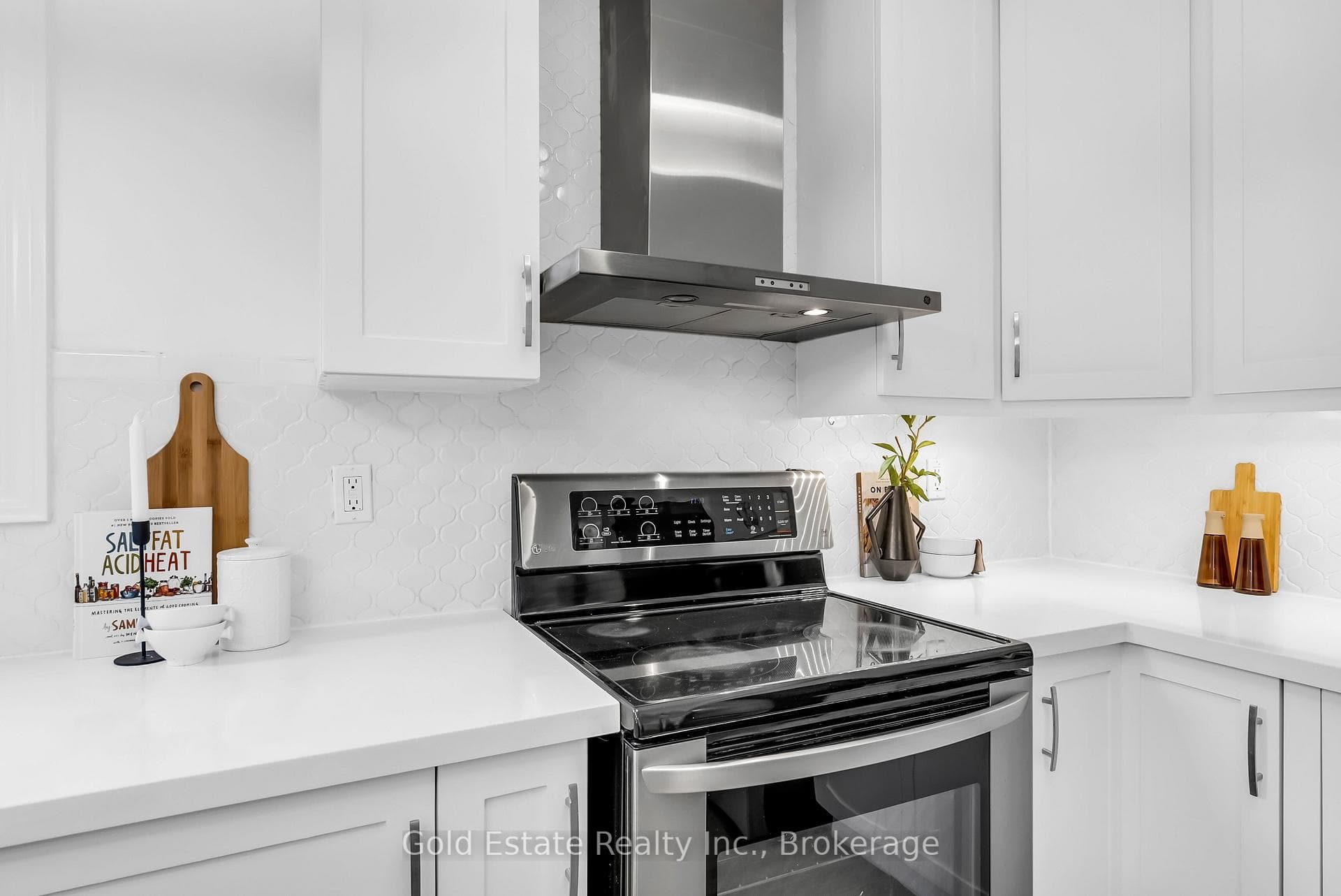 2259 Meadowland Drive photo 18