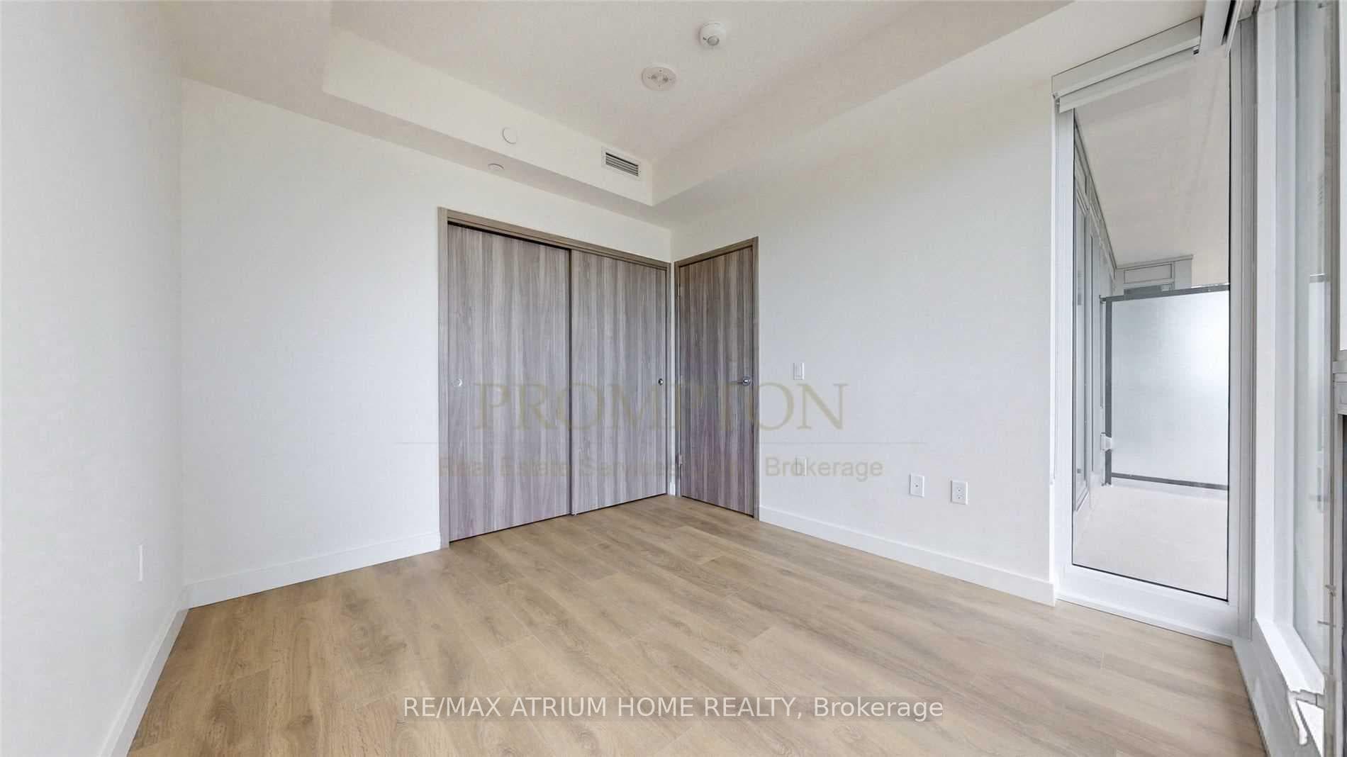 85 Mcmahon Drive Unit 1808 photo 19