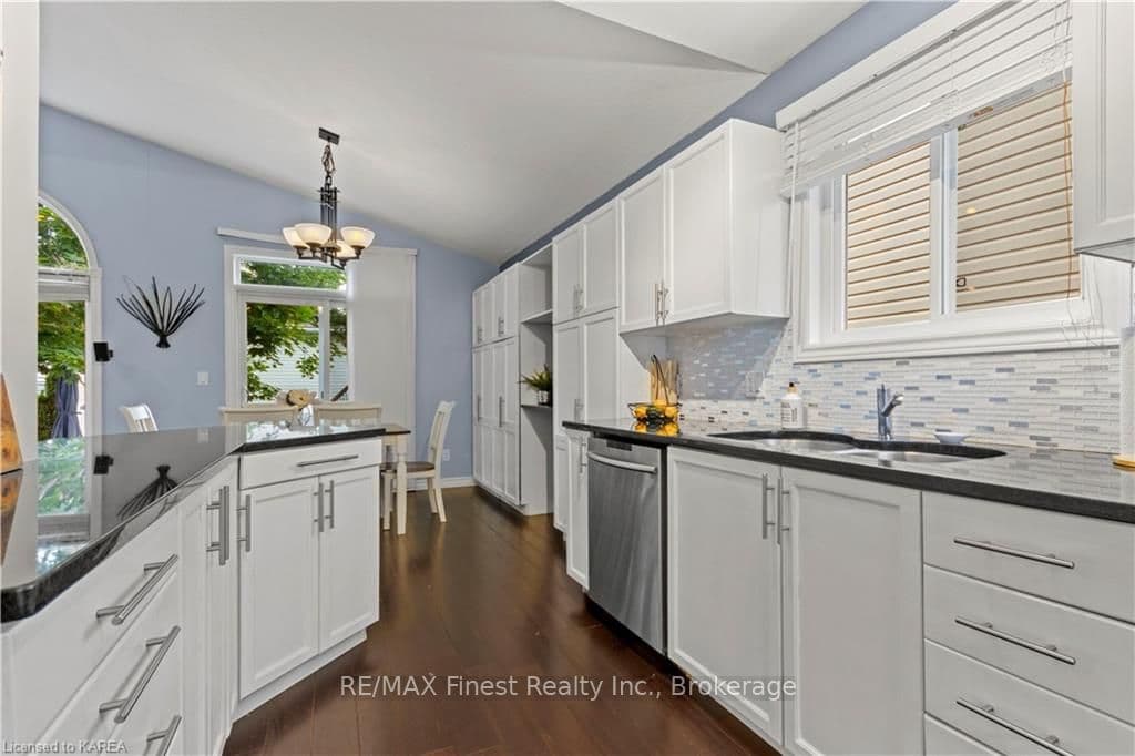 459 CONSERVATORY Drive photo 18