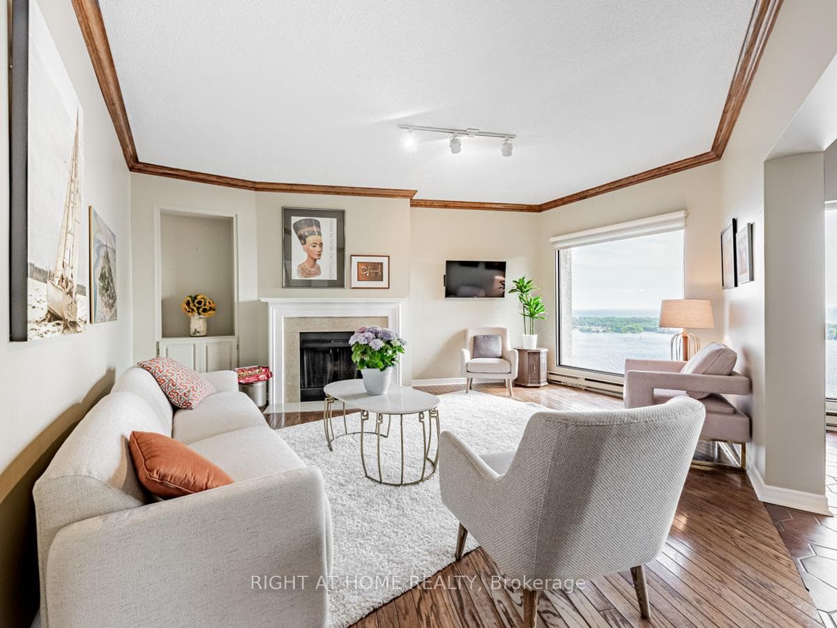 65 Harbour Square Unit 3608 photo 11