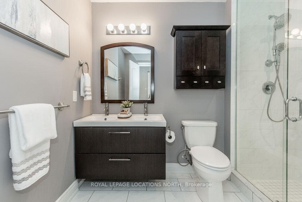 44 Ferndale Drive Unit 406 photo 32