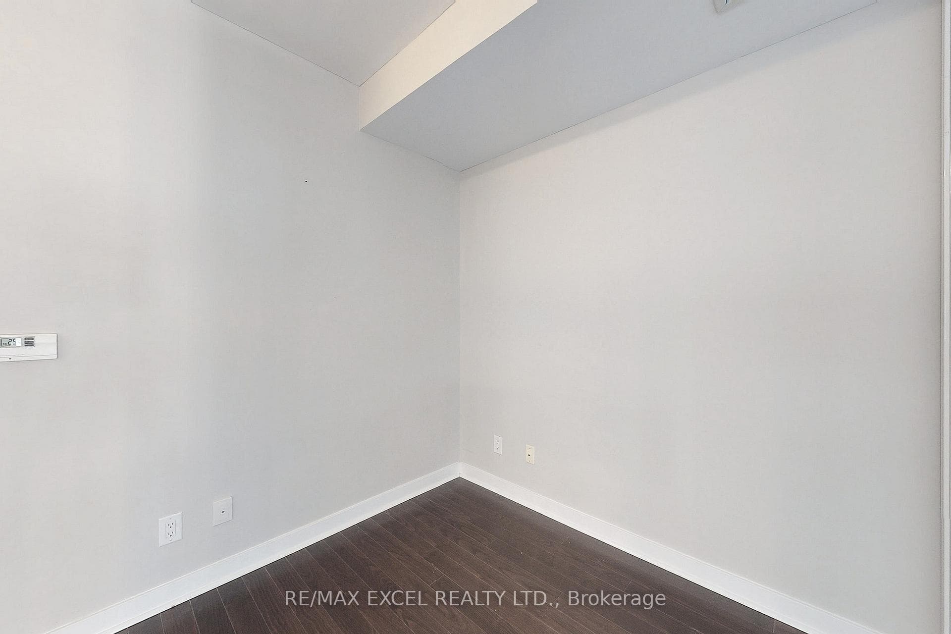 295 Adelaide Street Unit 1013 photo 19