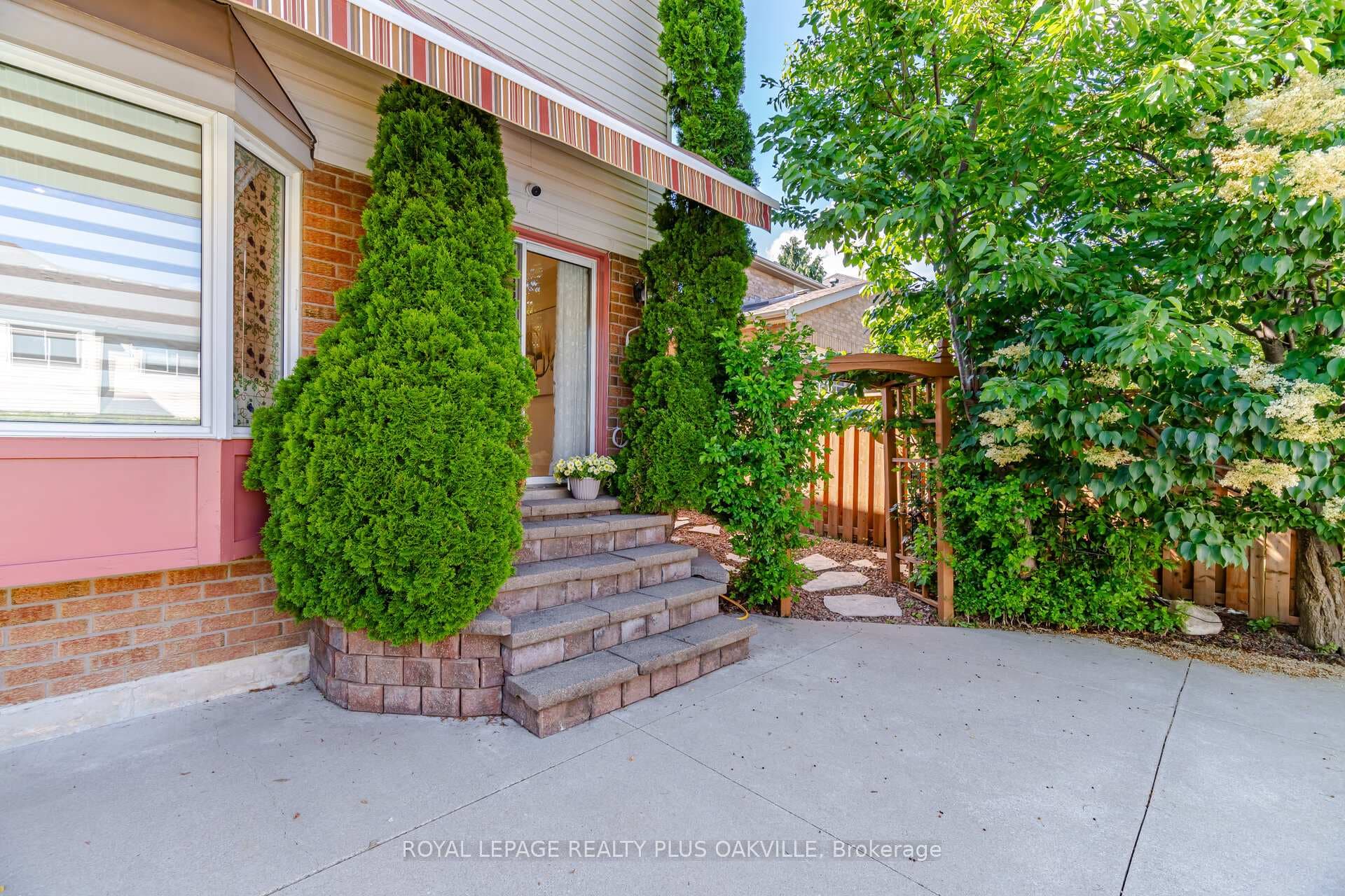5275 Ruperts Gate Drive photo 41