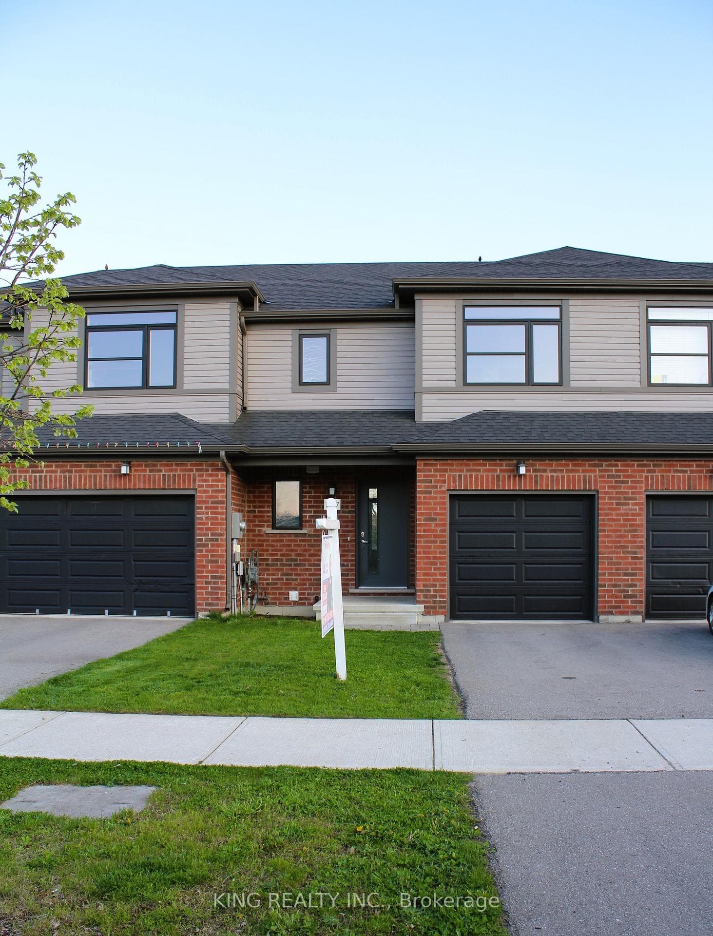 1347 MICHAEL Circle photo 1