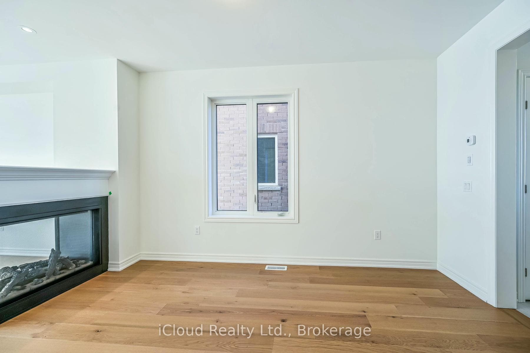 111 Picardy Drive photo 4