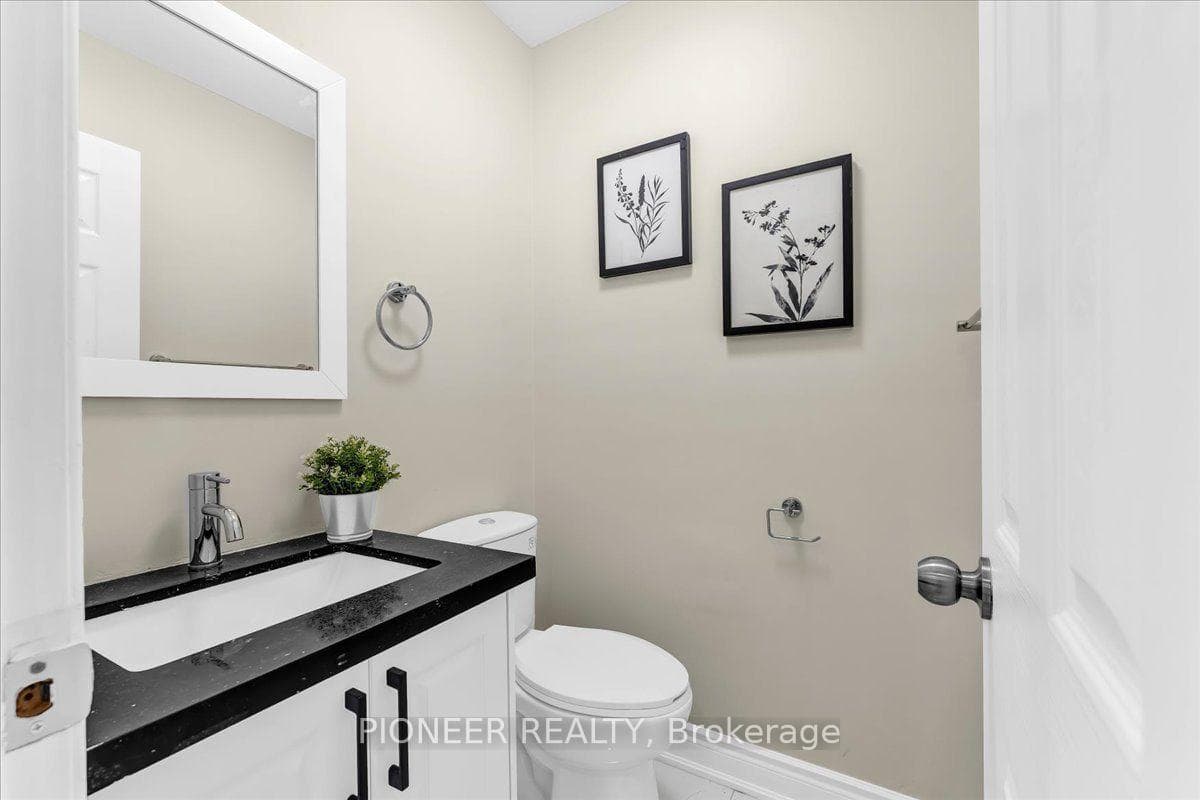 22 Wolverton Crescent photo 17