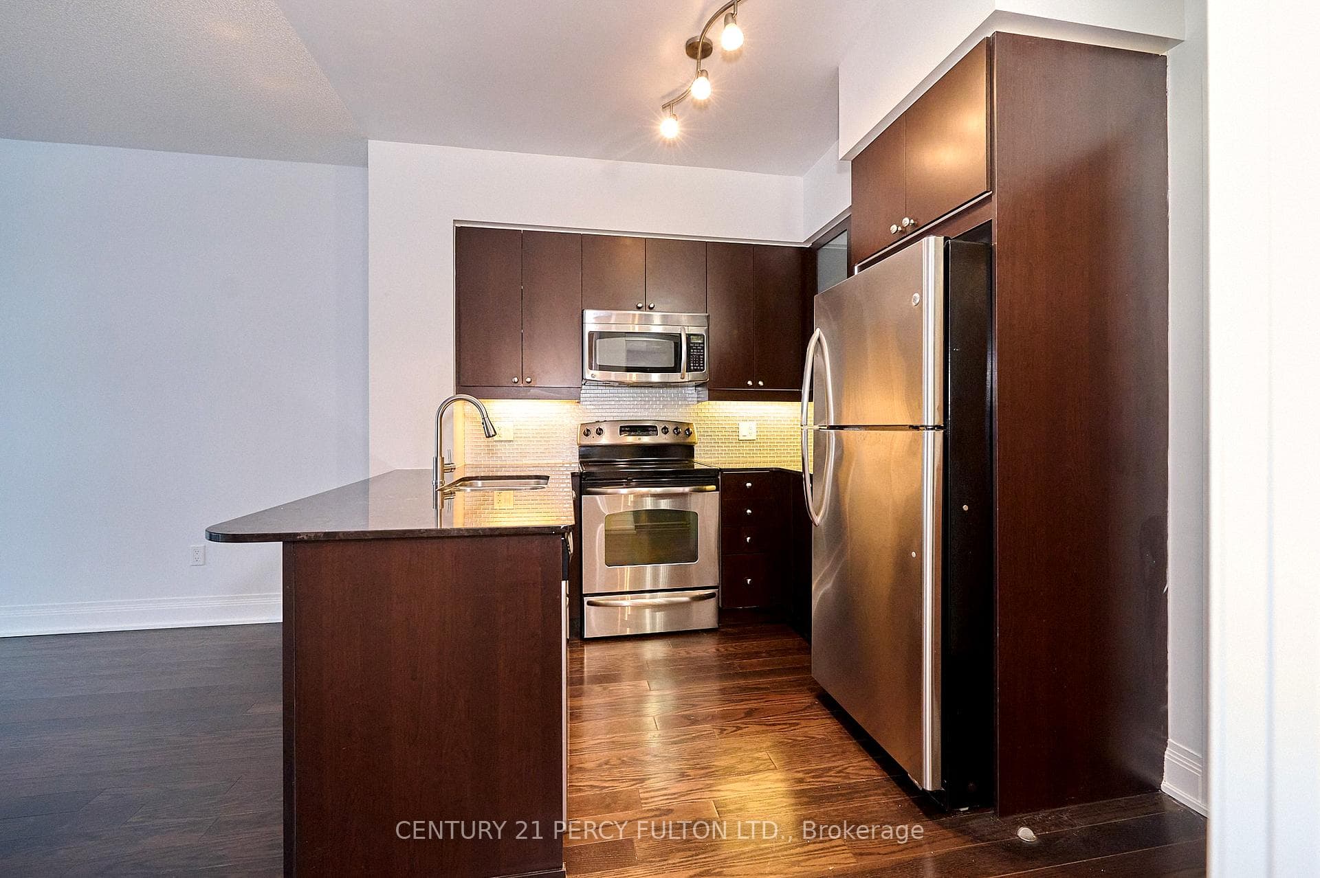 2191 Yonge Street Unit 4109 photo 6
