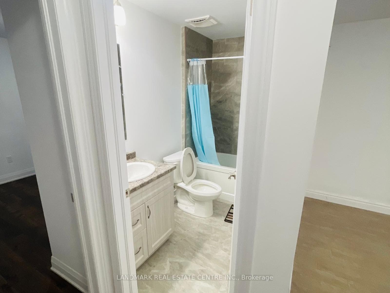 31 Autumn Avenue photo 15