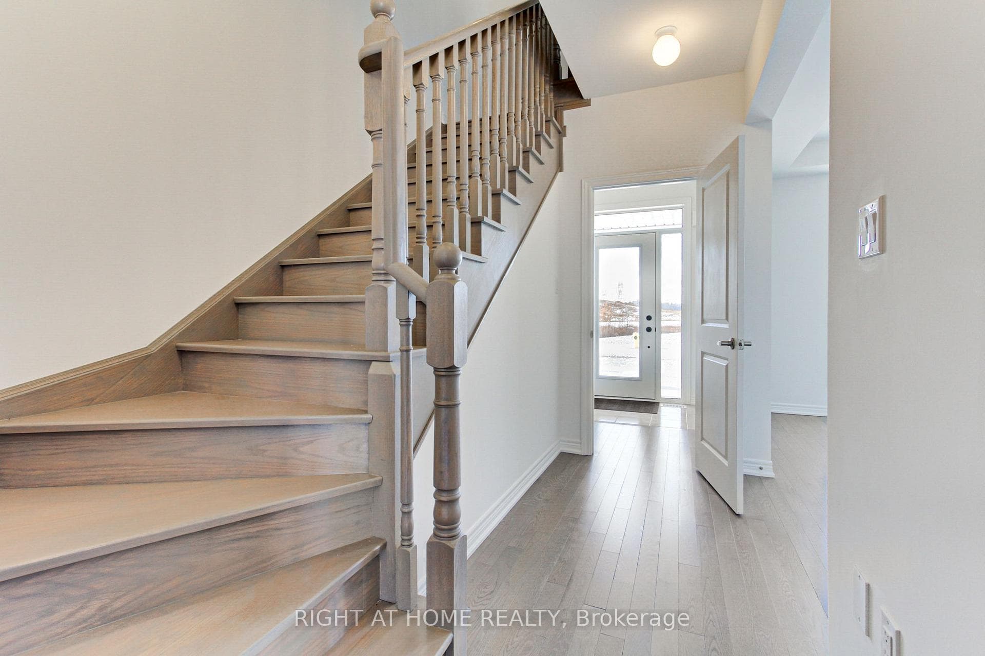 10173 Huntington Road photo 5