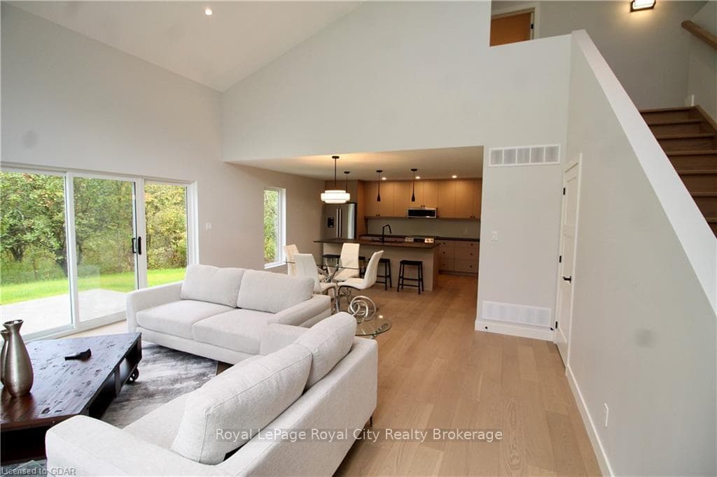 179048 GREY ROAD 17 Road photo 9
