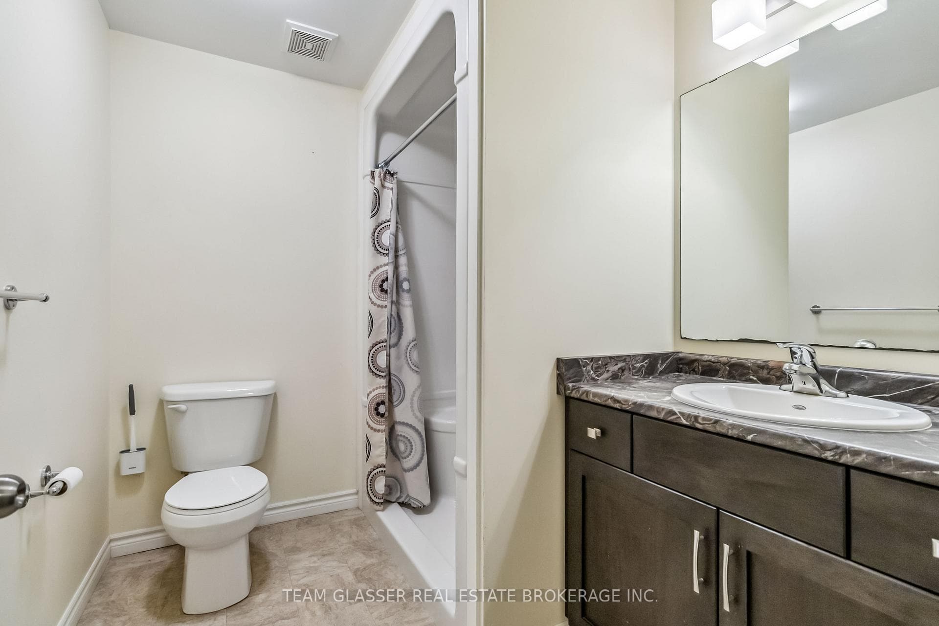 51 Mcguire Crescent photo 29