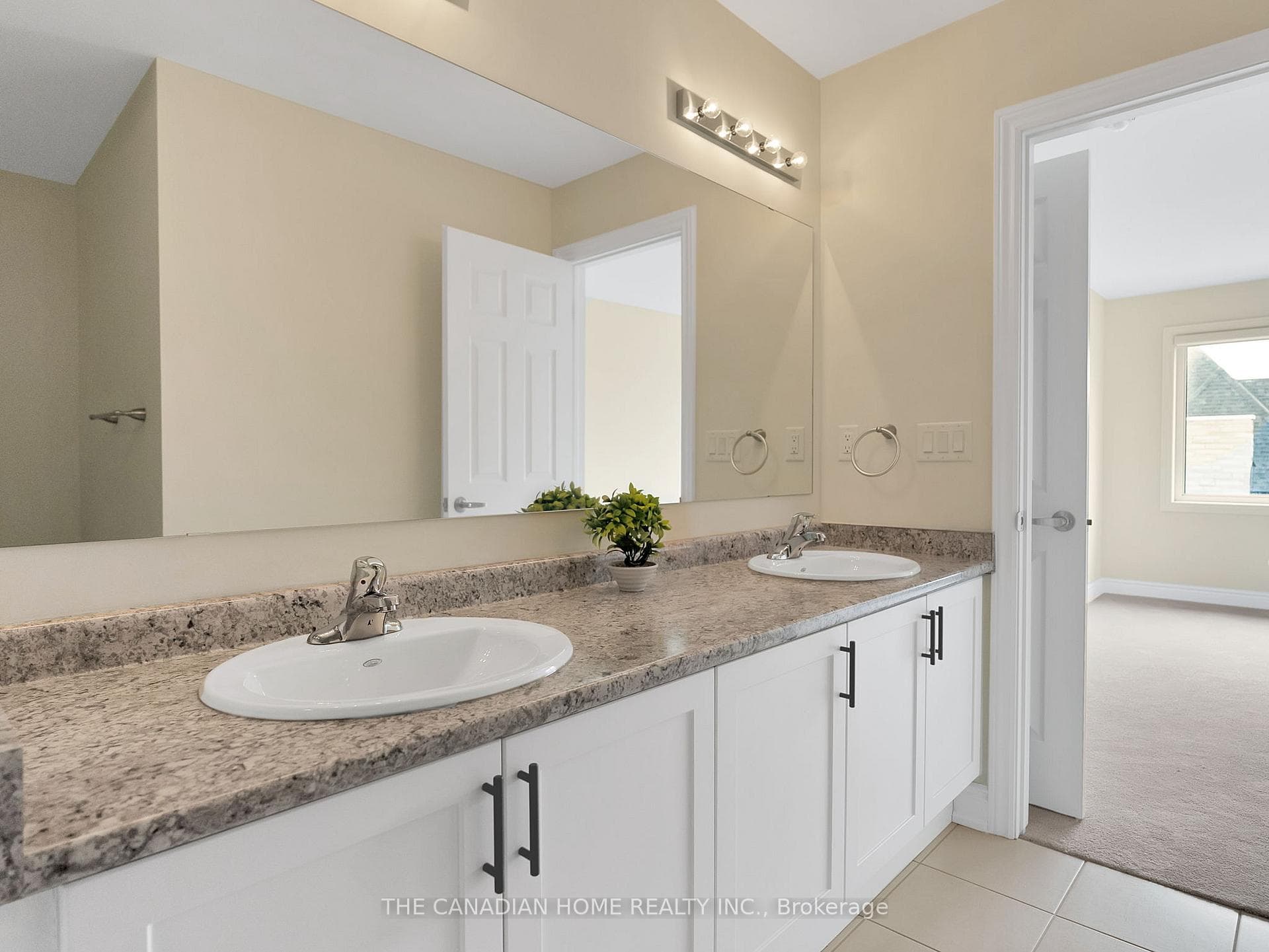 12 Marvin Avenue photo 24