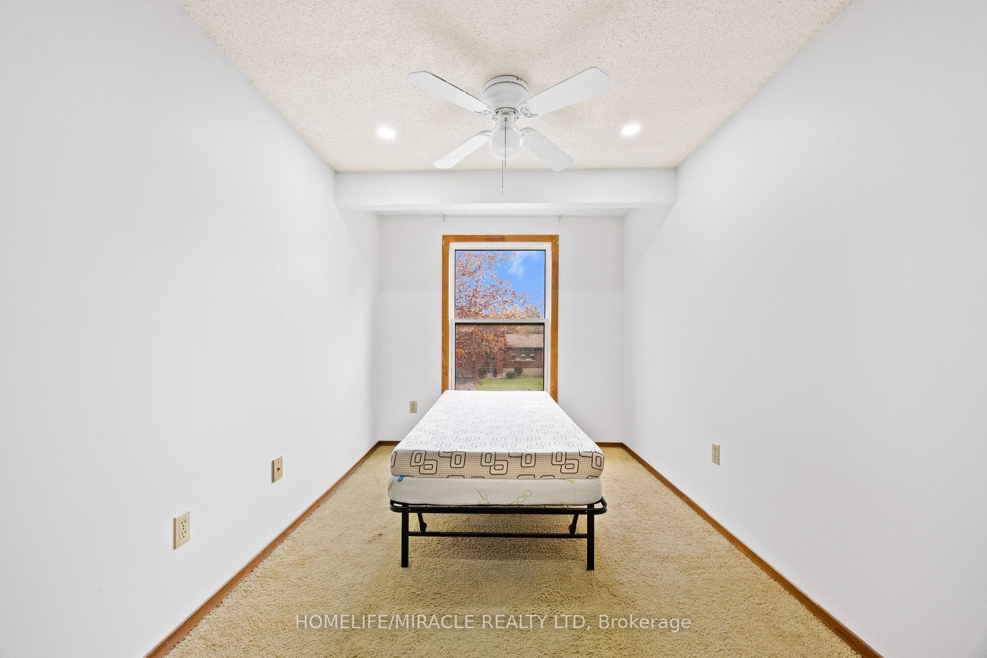 1250 Jalna Boulevard Unit 8 photo 26