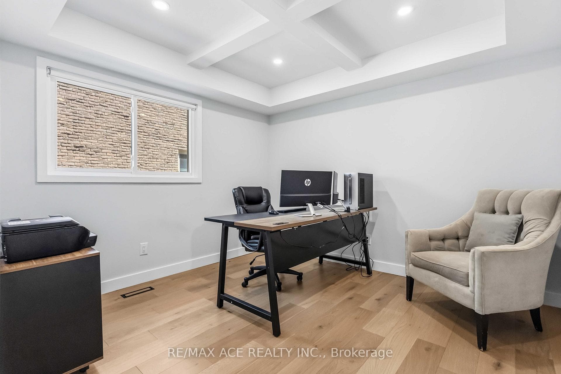 19 Barker Court photo 23