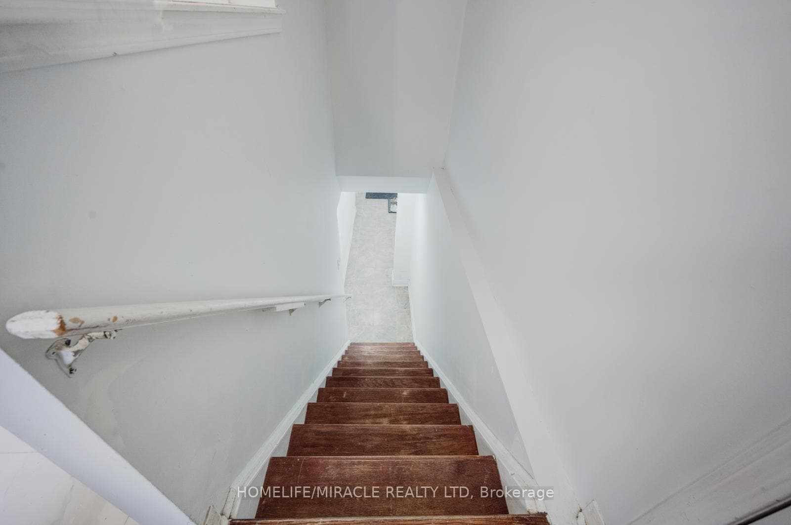 17 Latania Boulevard photo 39
