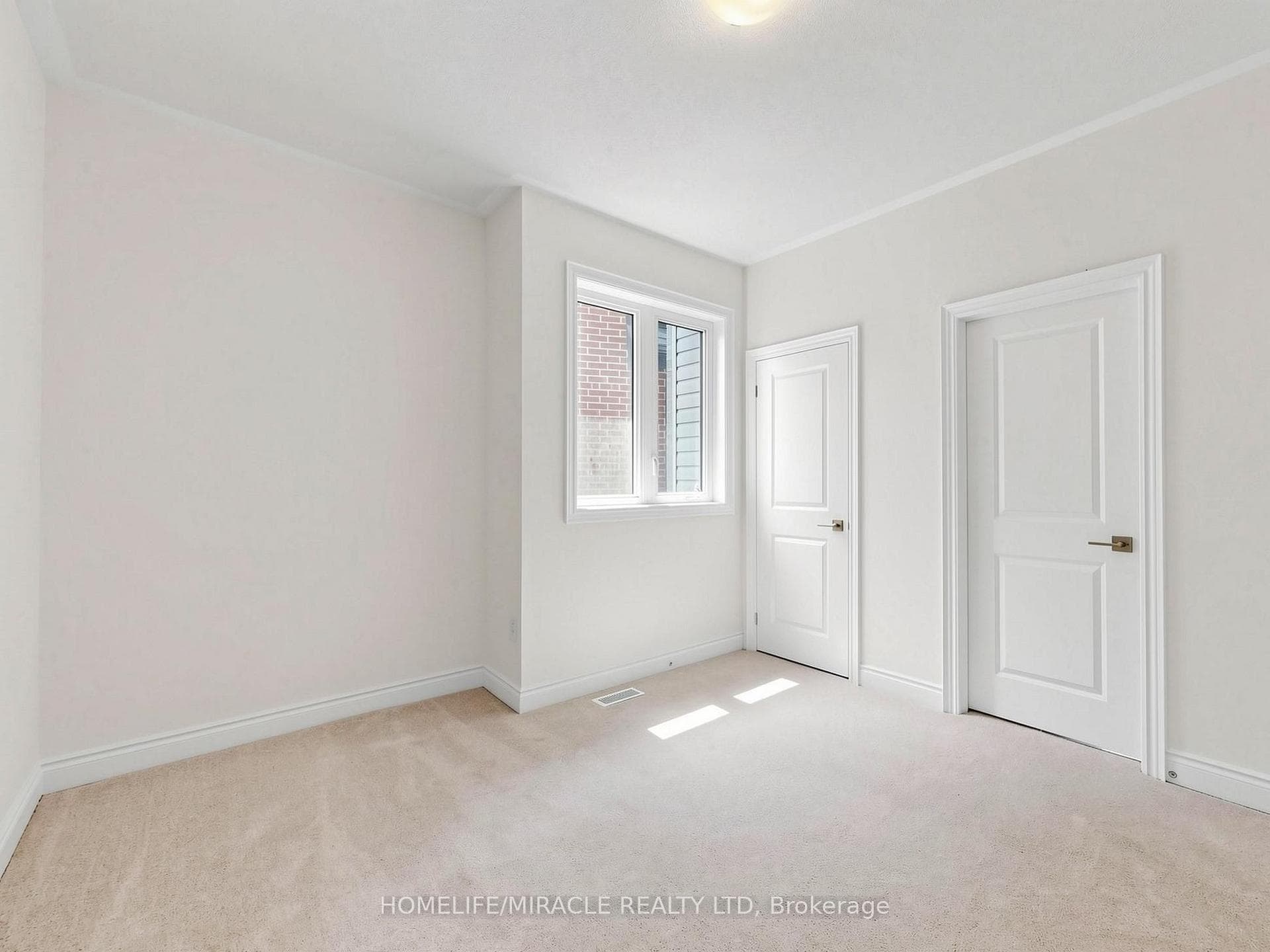 8 Ralston Court photo 35