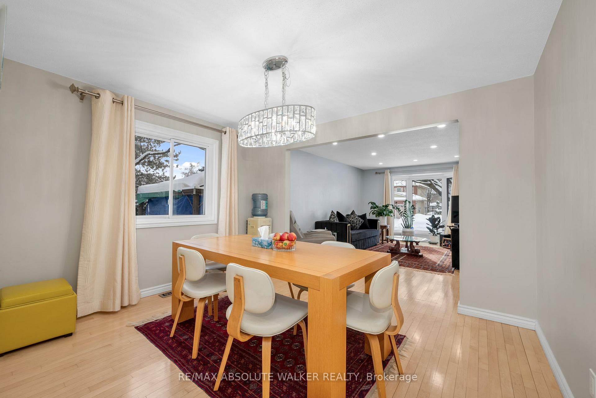 1849 Montereau Avenue photo 12
