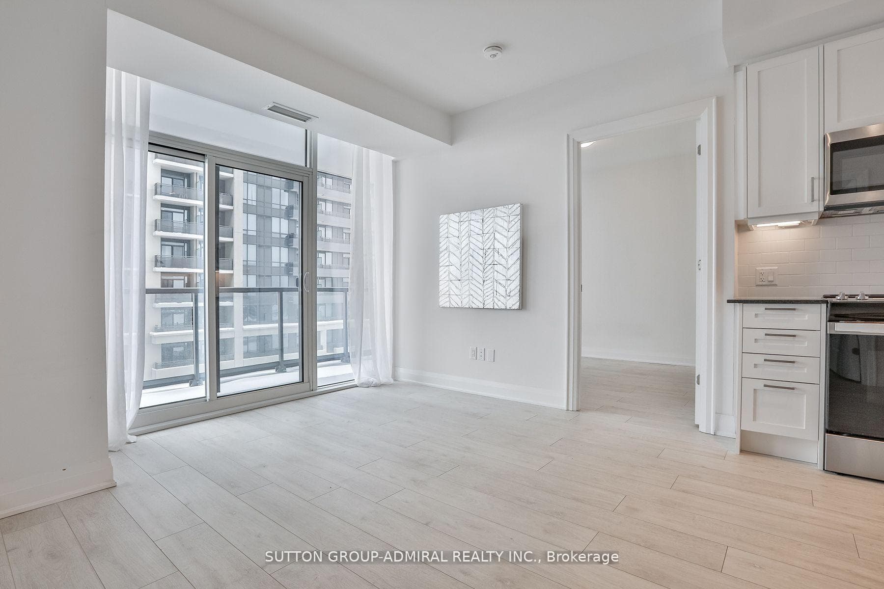 20 Gatineau Drive Unit 412E photo 13