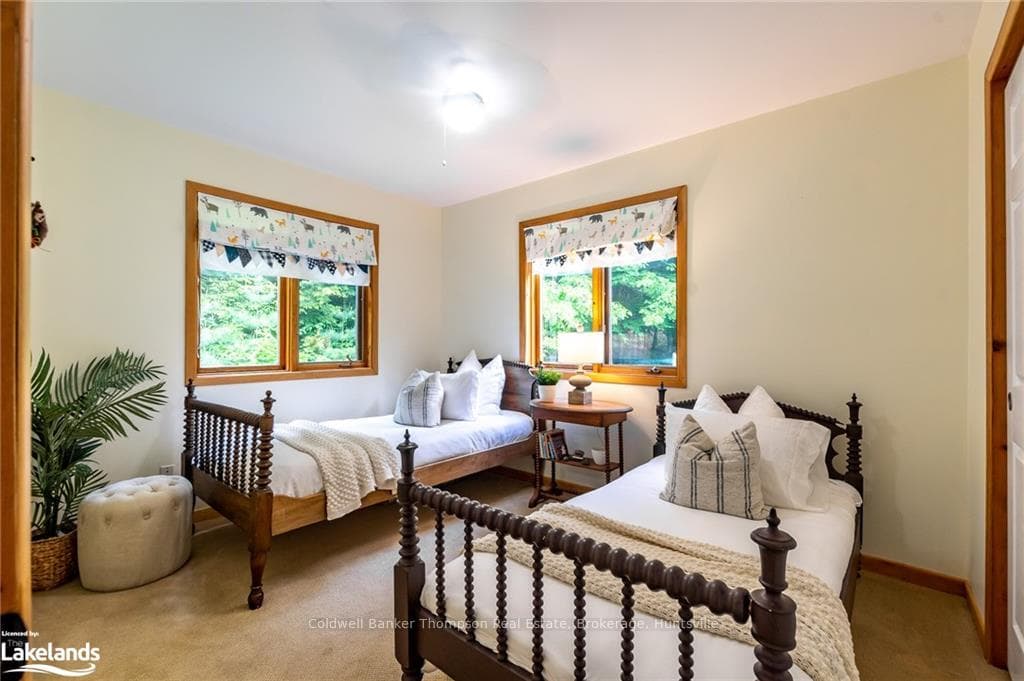 38 SALLYS Lane photo 22