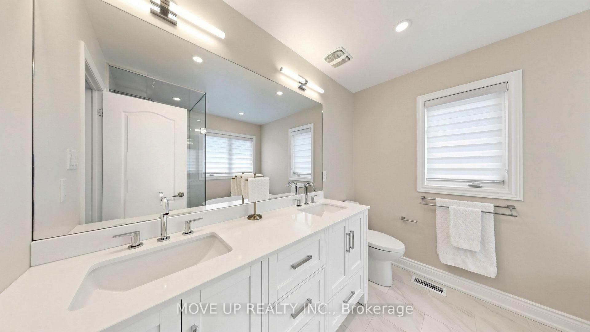 35 Lauderdale Drive photo 24