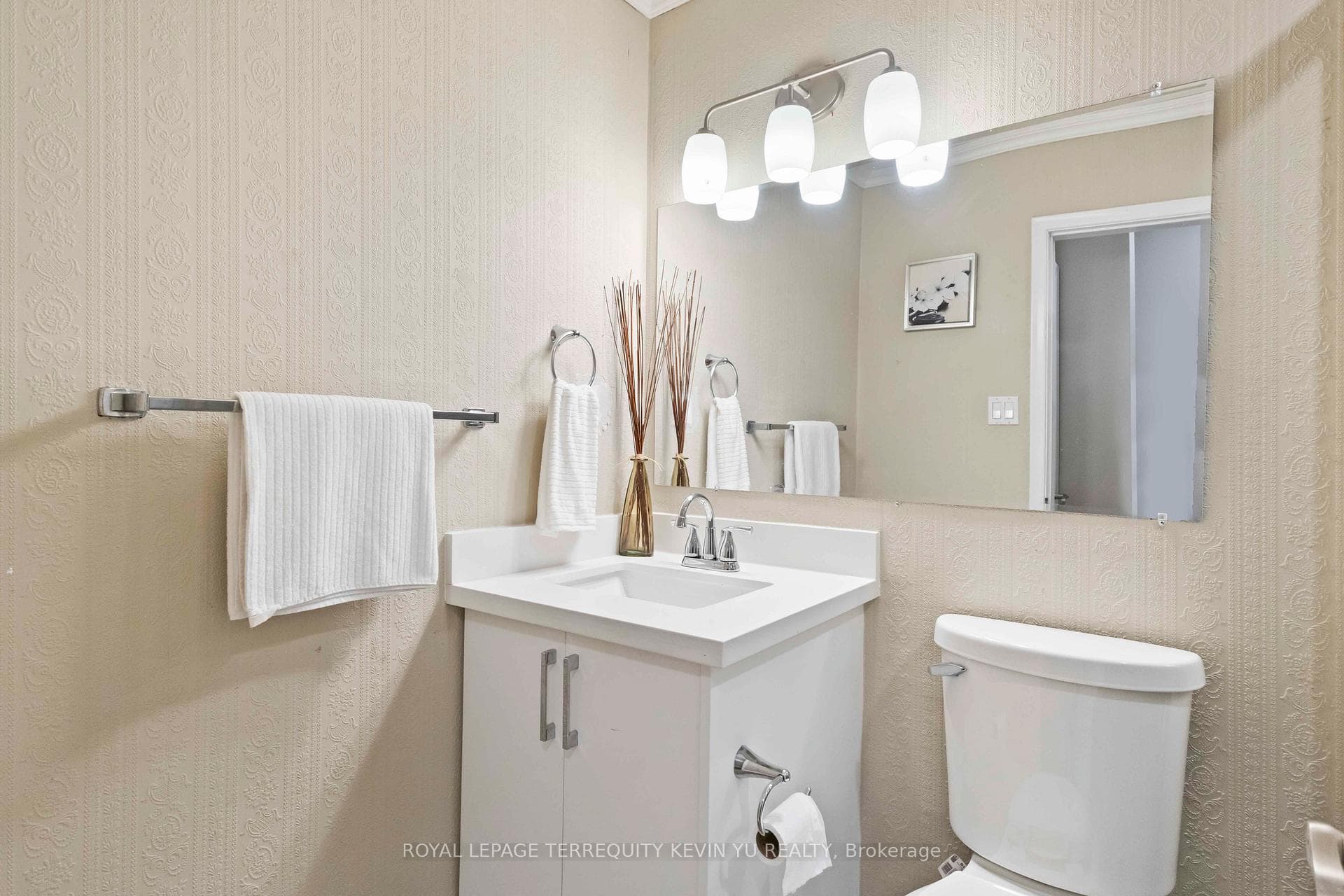 34 Janellan Terrace photo 19